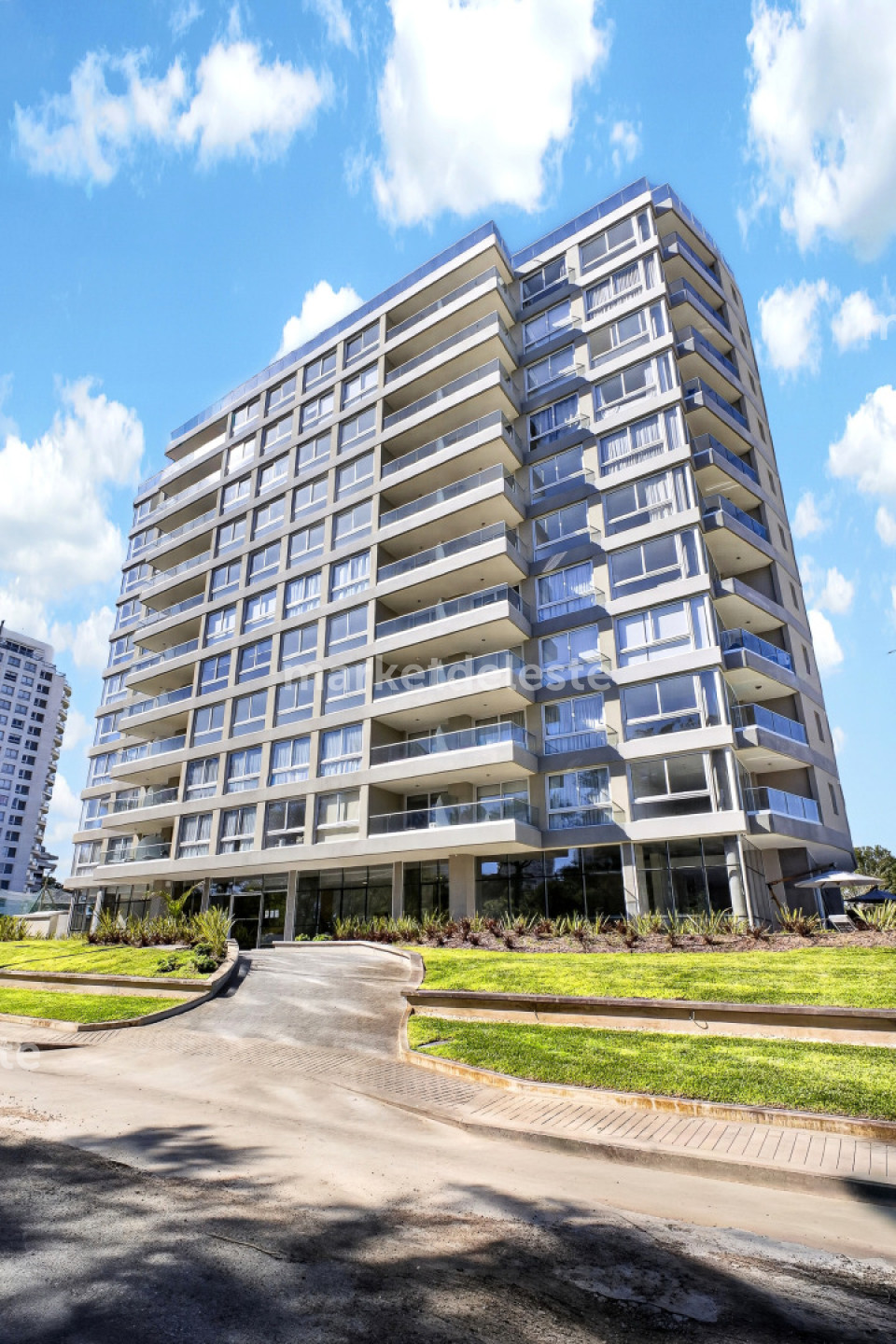 VIEW II - 1 DORM A ESTRENAR