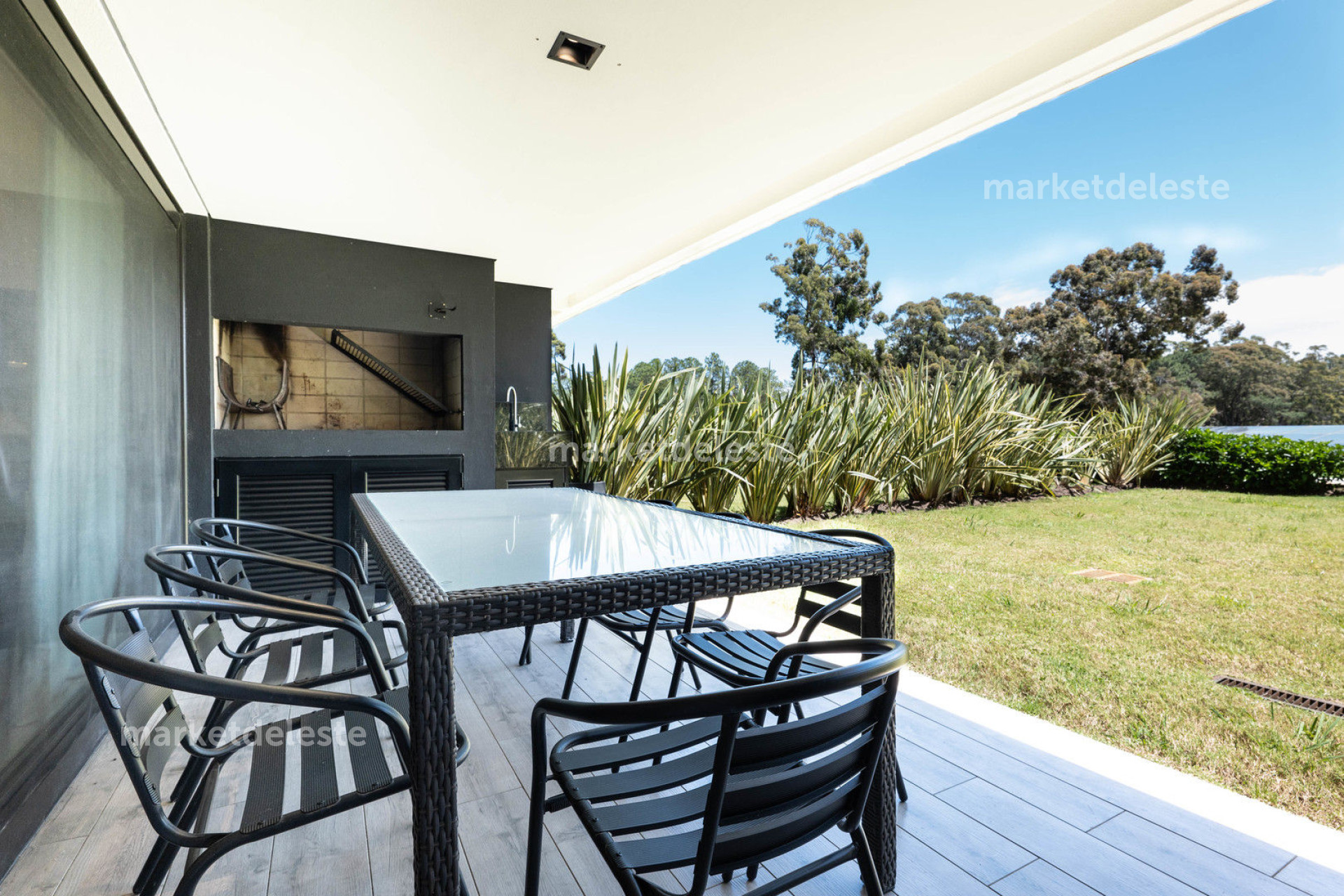 CRYSTAL VIEW - 2 DORMS - OPORTUNIDAD UNICA !