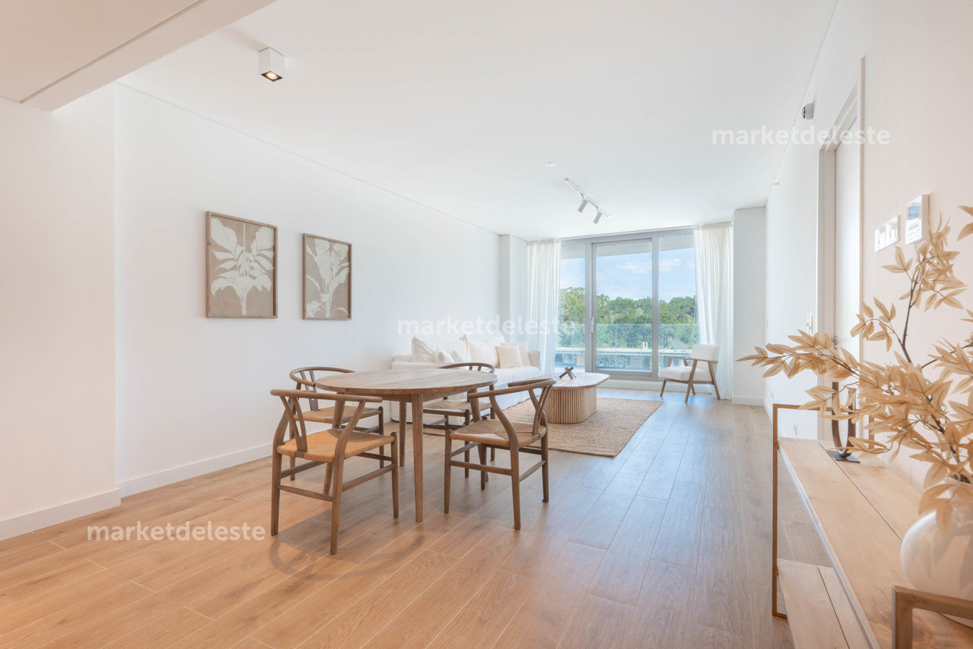 TRUMP TOWER CENTRAL 06