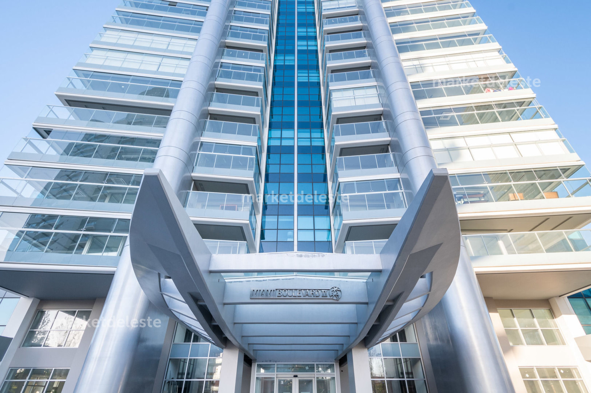 MIAMI BOULEVARD I - 2 DORM - PISO ALTO