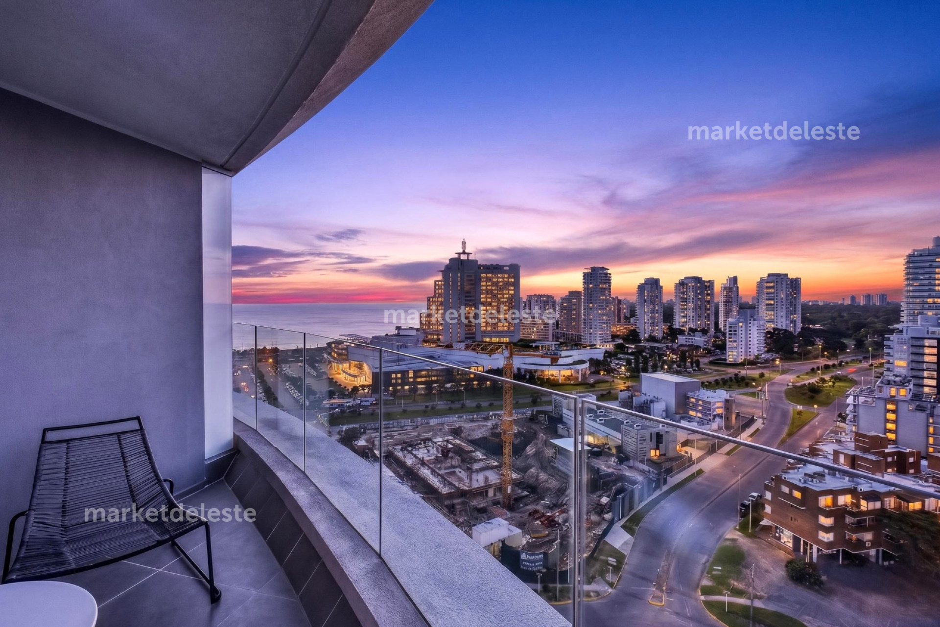 ARTOWER - PISO ALTO - 3 DORM