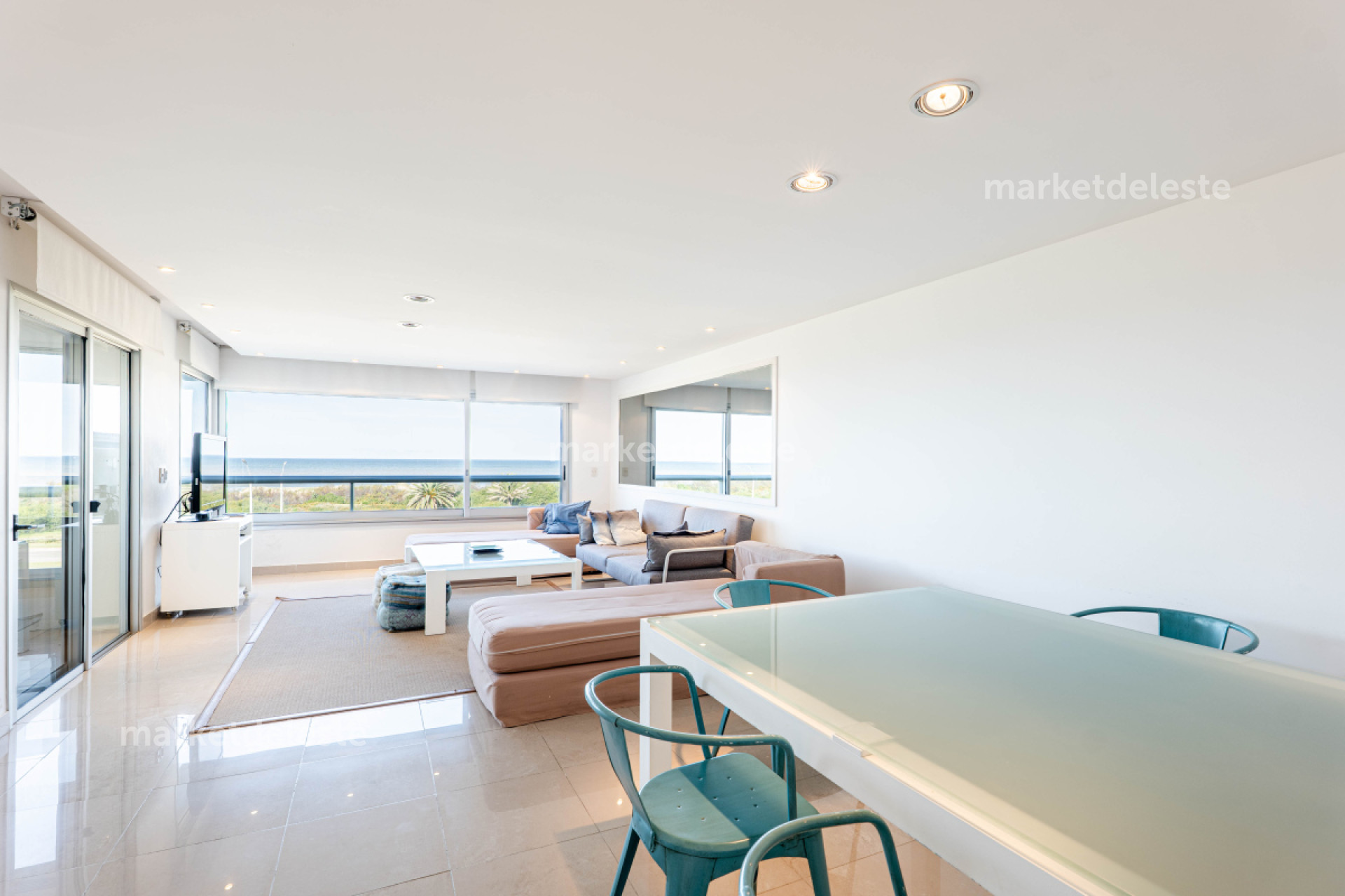 PRIMERA LINEA PLAYA BRAVA 3 DORM.