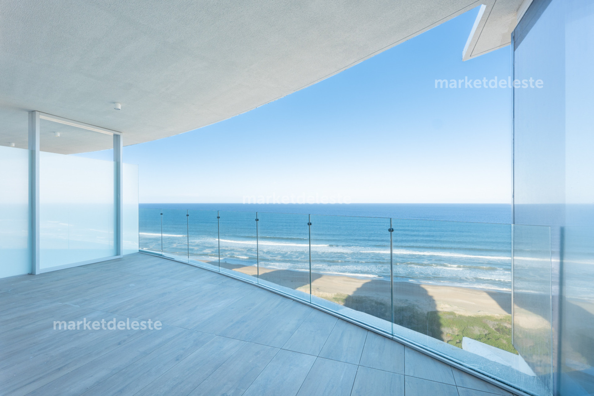 TRUMP TOWER PISO ALTO - 3 SUITES