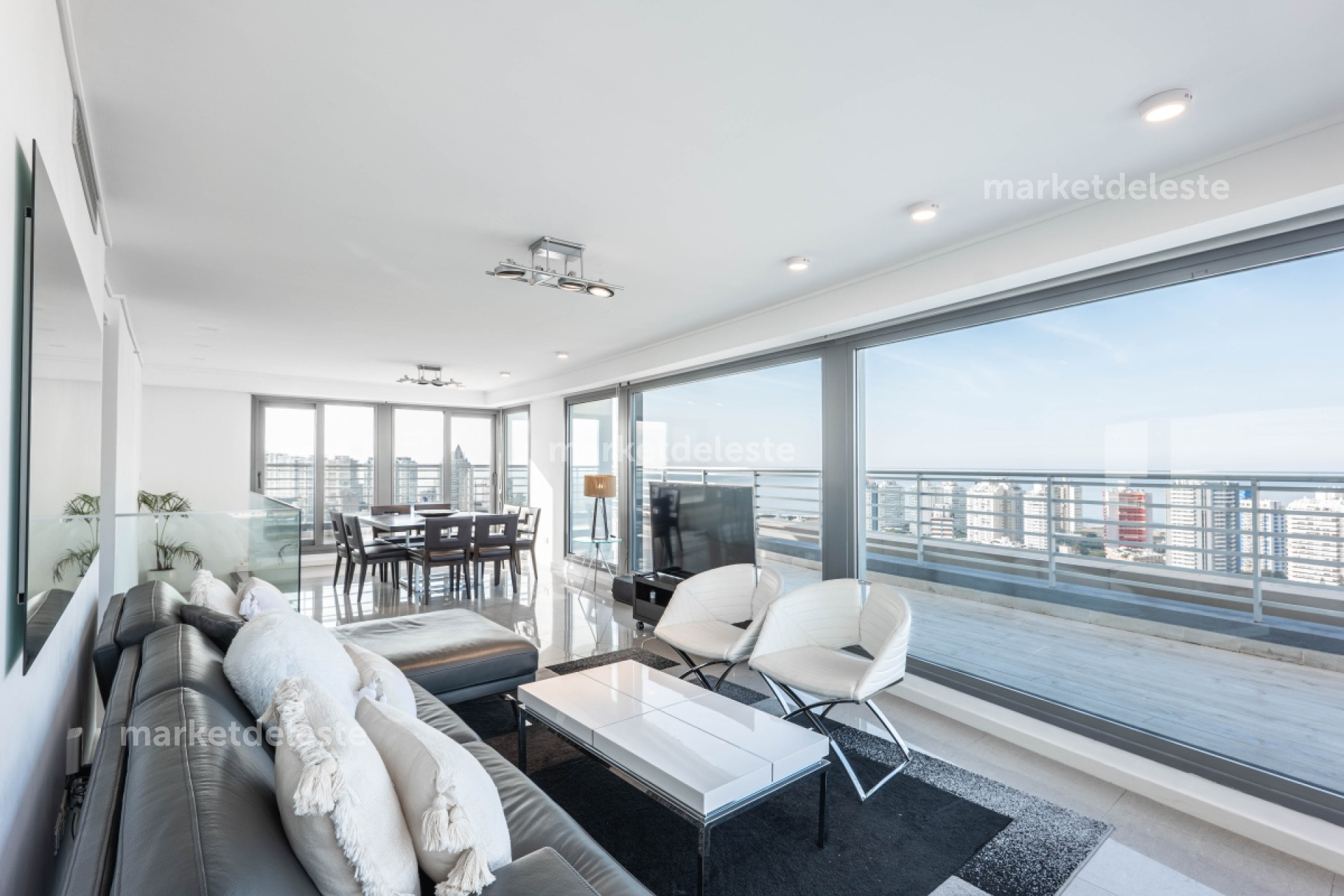 PENTHOUSE ALEXANDER BOULEVARD