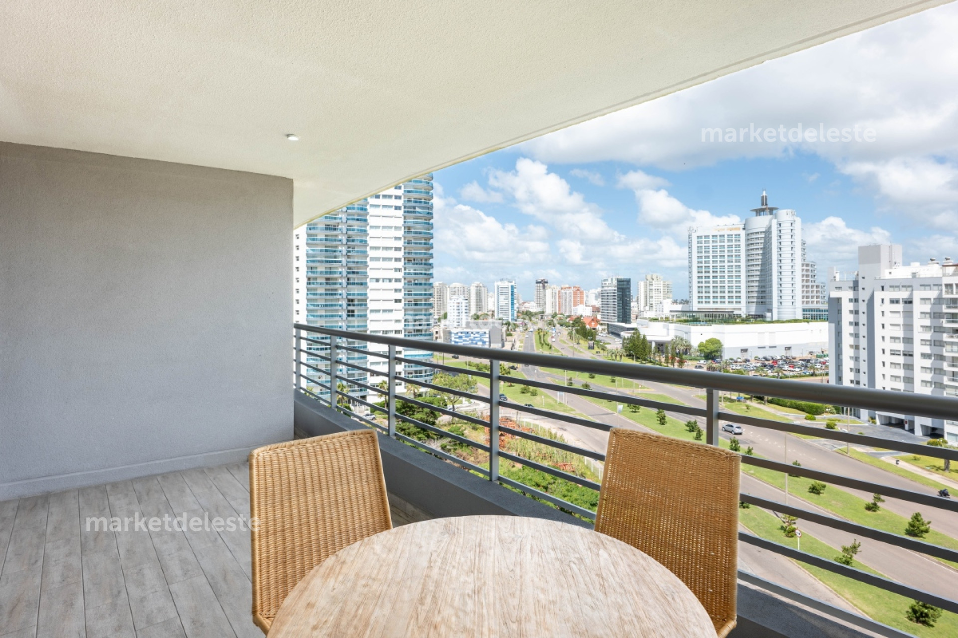 ALEXANDER BOULEVARD - 03