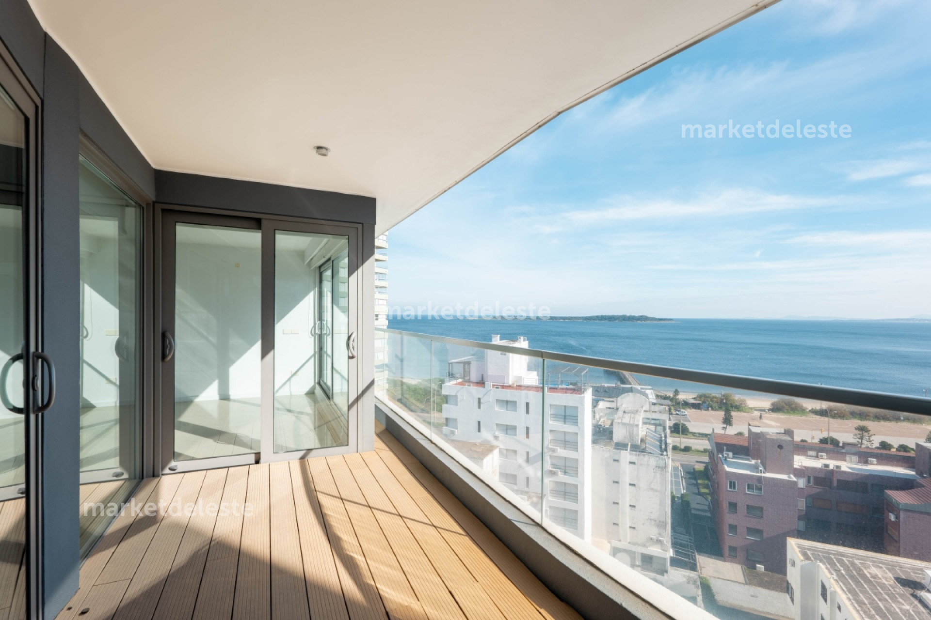 ALEXANDER COLLECTION - 3 DORM.