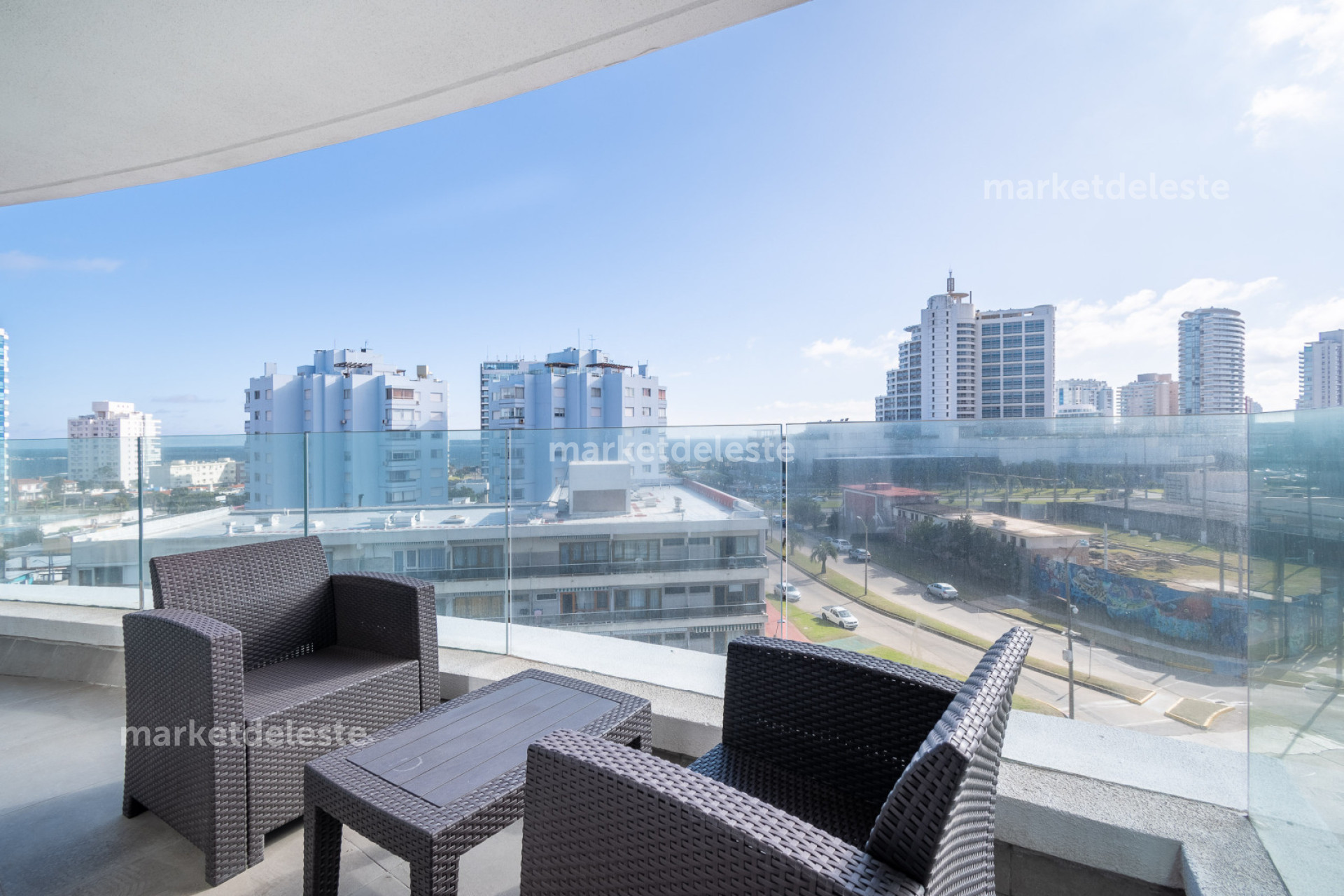 ARTOWER - PISO BAJO - 2 DORM