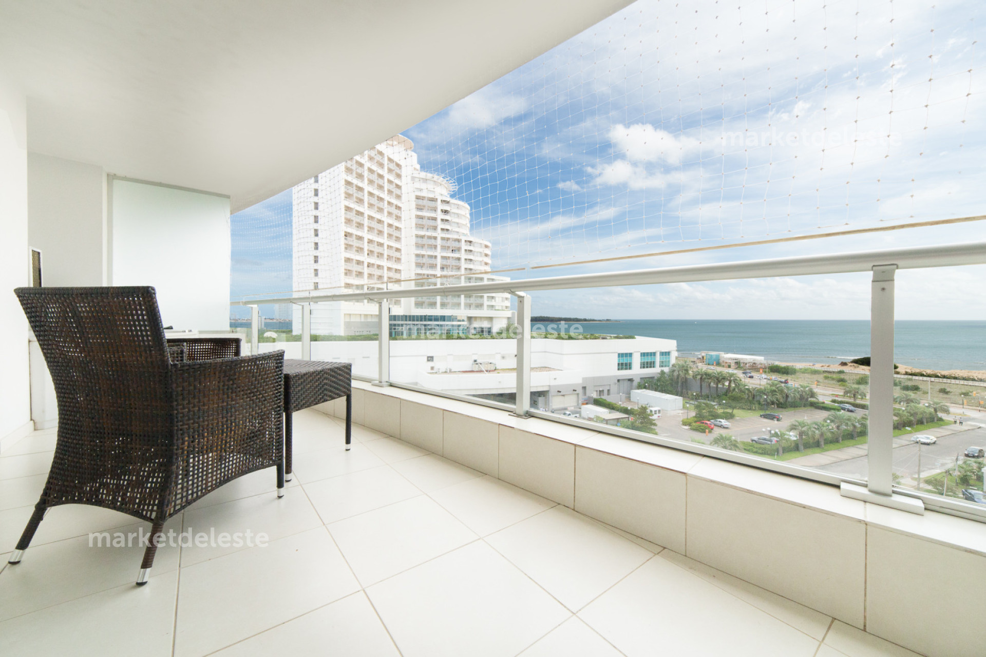 SEASONS TOWER - 2 DORM + DEP.