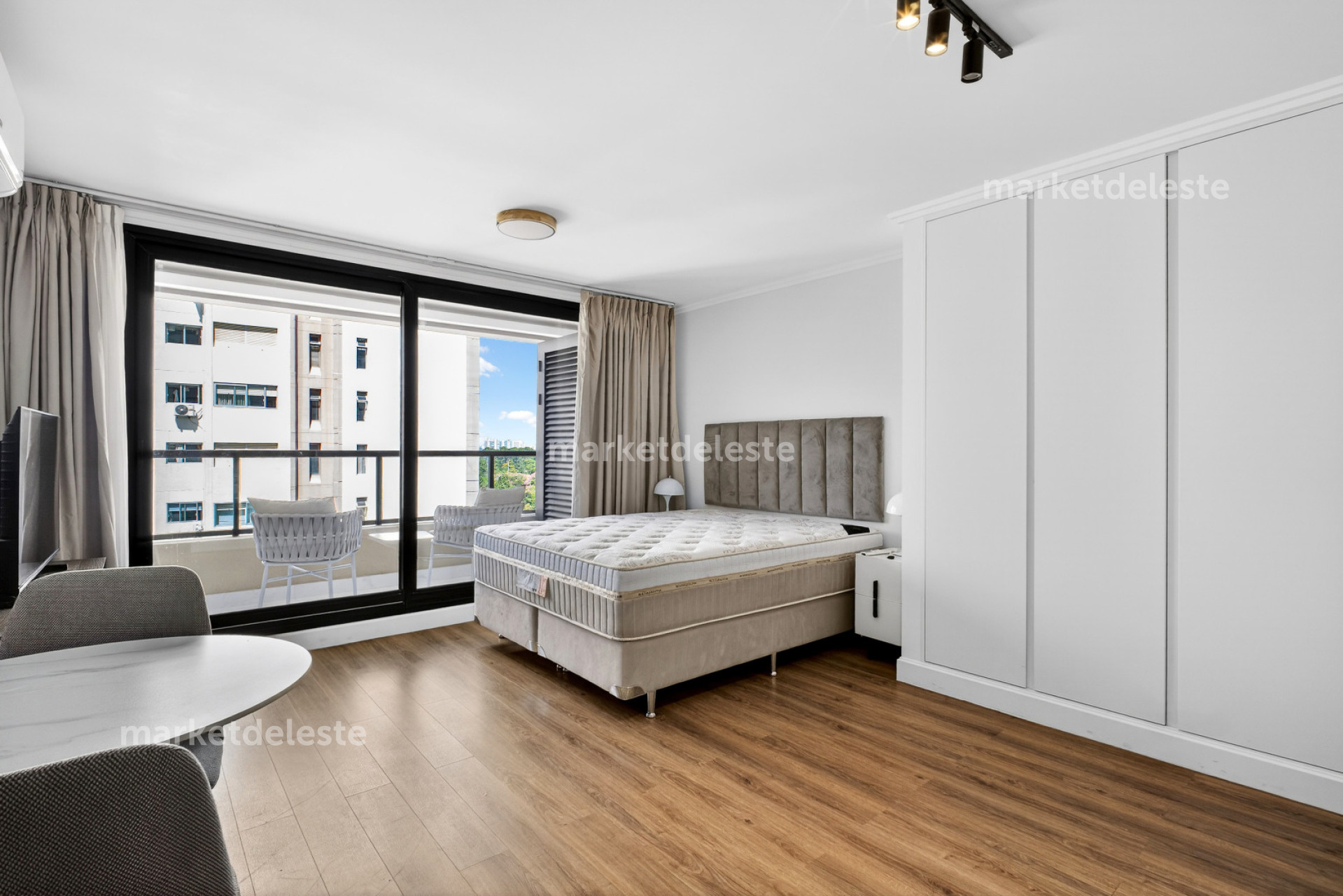 AMPLIO MONOAMBIENTE - SEAGARDEN