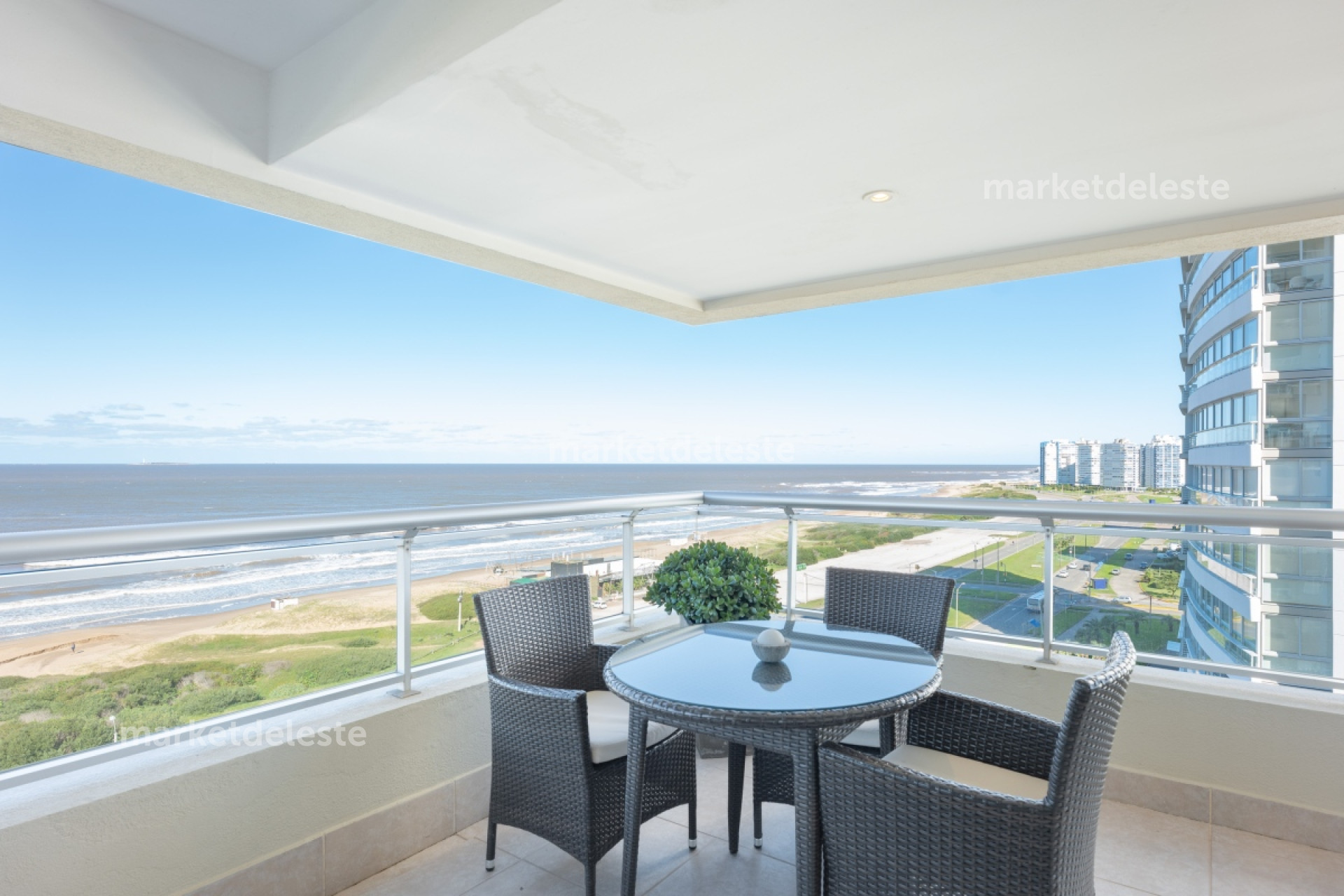 TORRE LOBOS - 3 SUITES