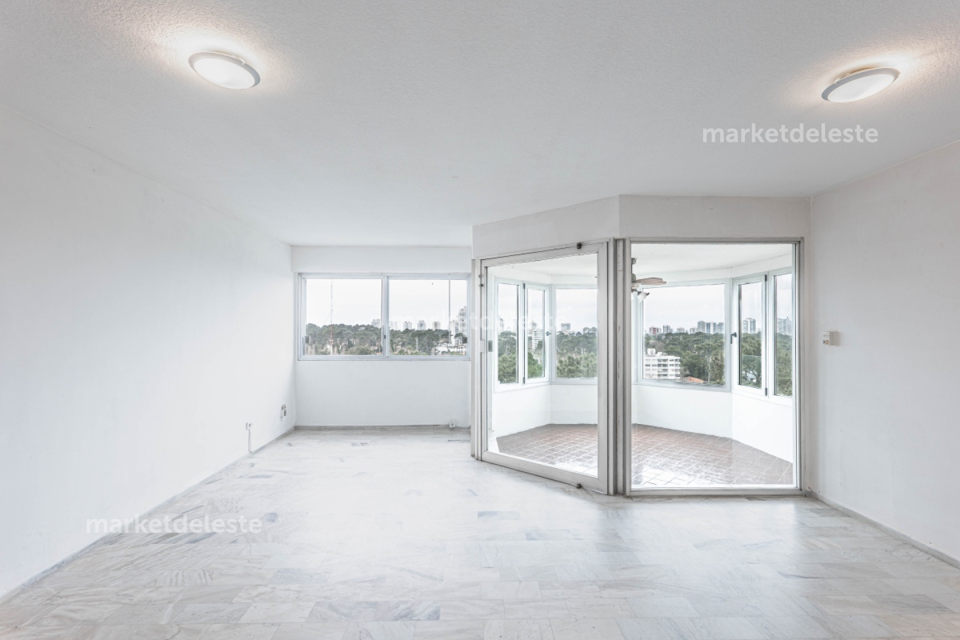 ROOSEVELT CENTER - 3 DORM