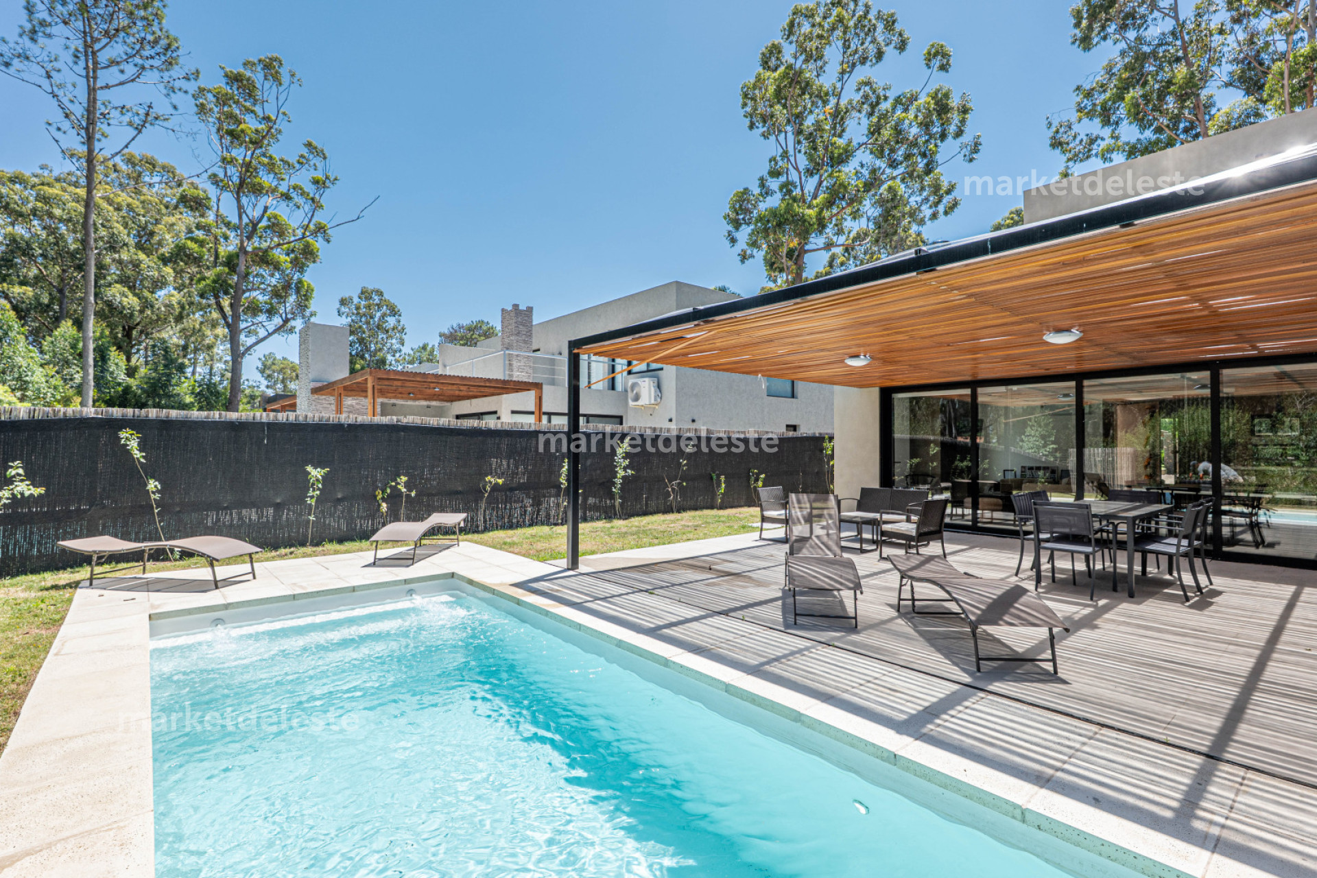 CASA A ESTRENAR EN SOLANAS