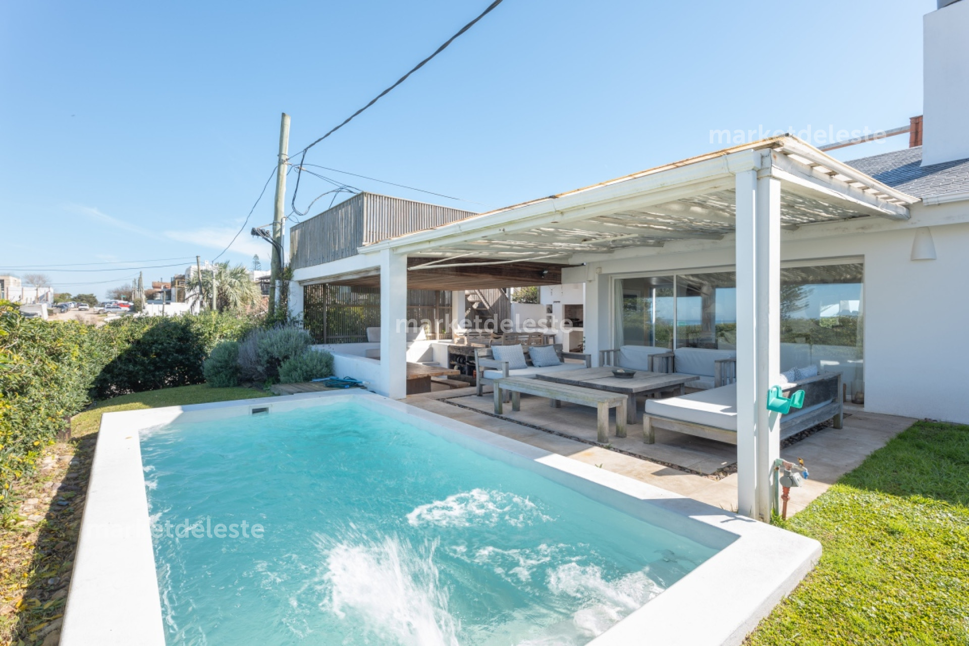 CASA EN LA BARRA - ESPECTACULAR