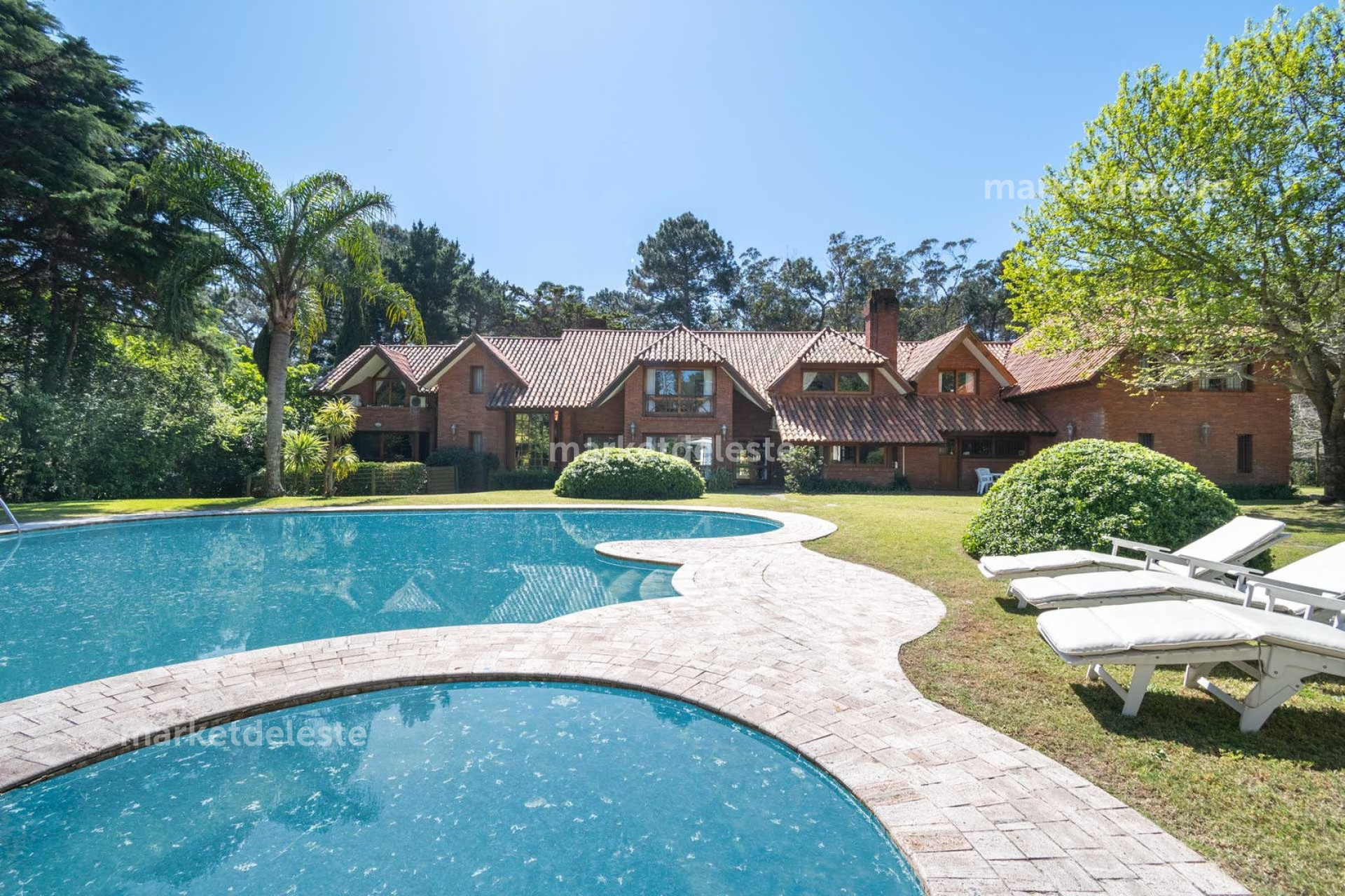 CASA EN BEVERLY HILLS