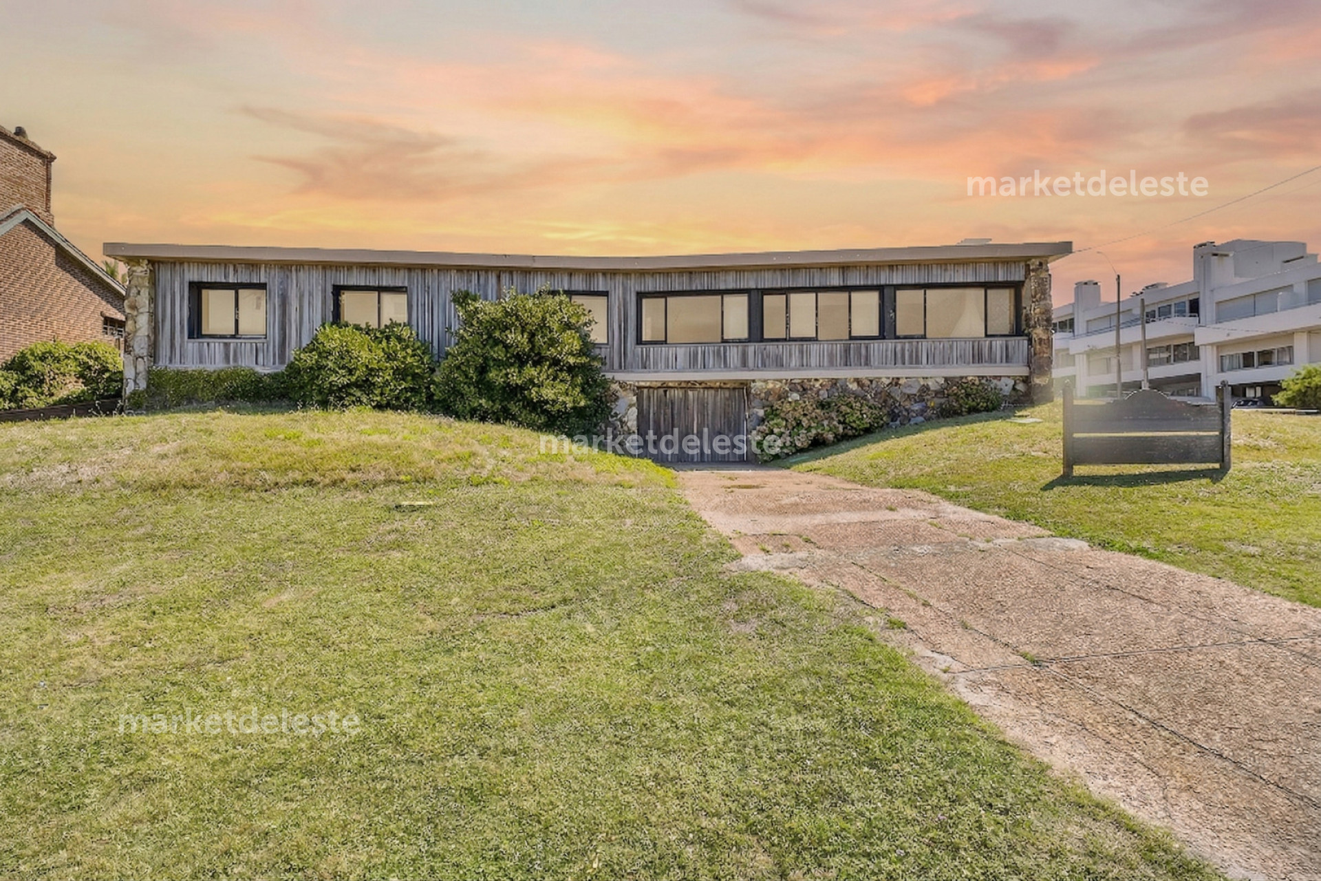 CASA FRENTE AL MAR EN LA PENINSULA