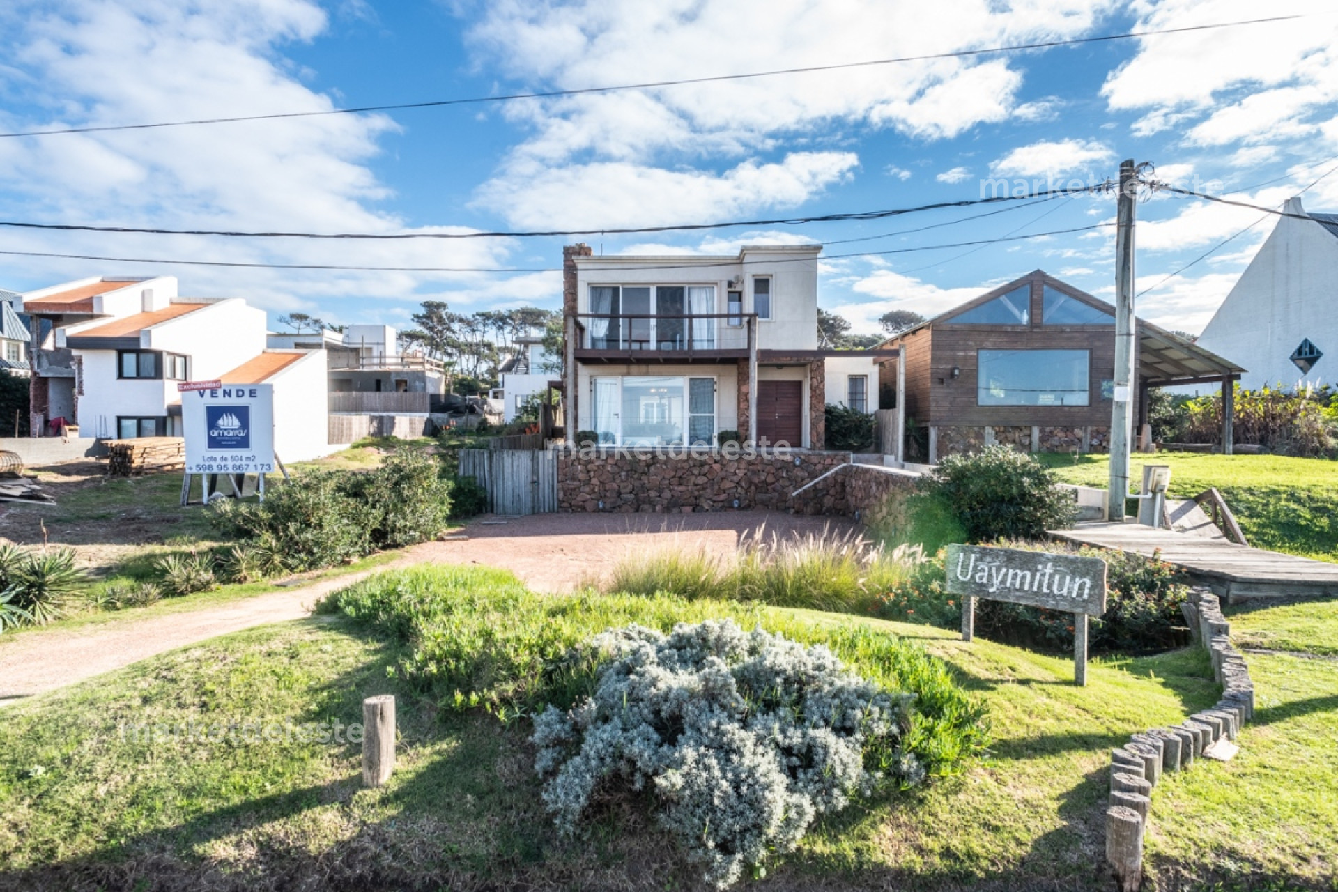 CASA FRENTE A PLAYA MONTOYA