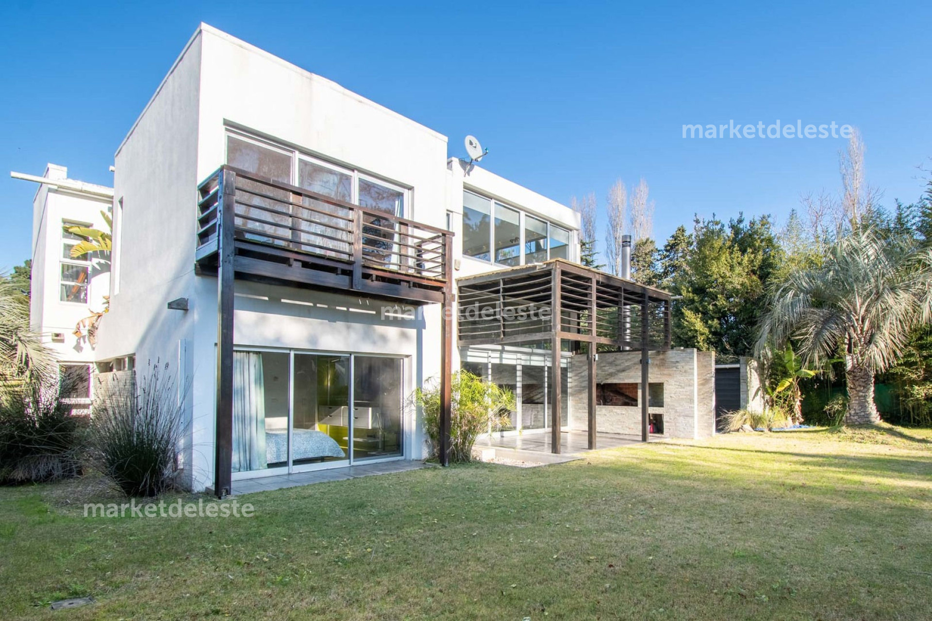 CASA EN VENTA SAN RAFAEL - 5 DORMIS