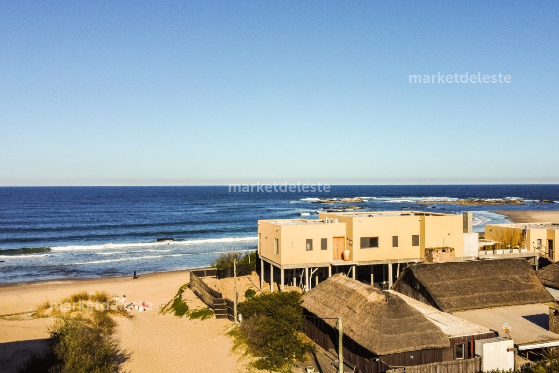 JOSE IGNACIO CASA SOBE EL MAR