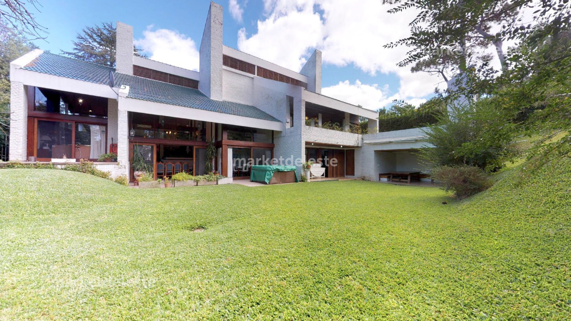 CASA EN PLAYA MANSA - 4 SUITE