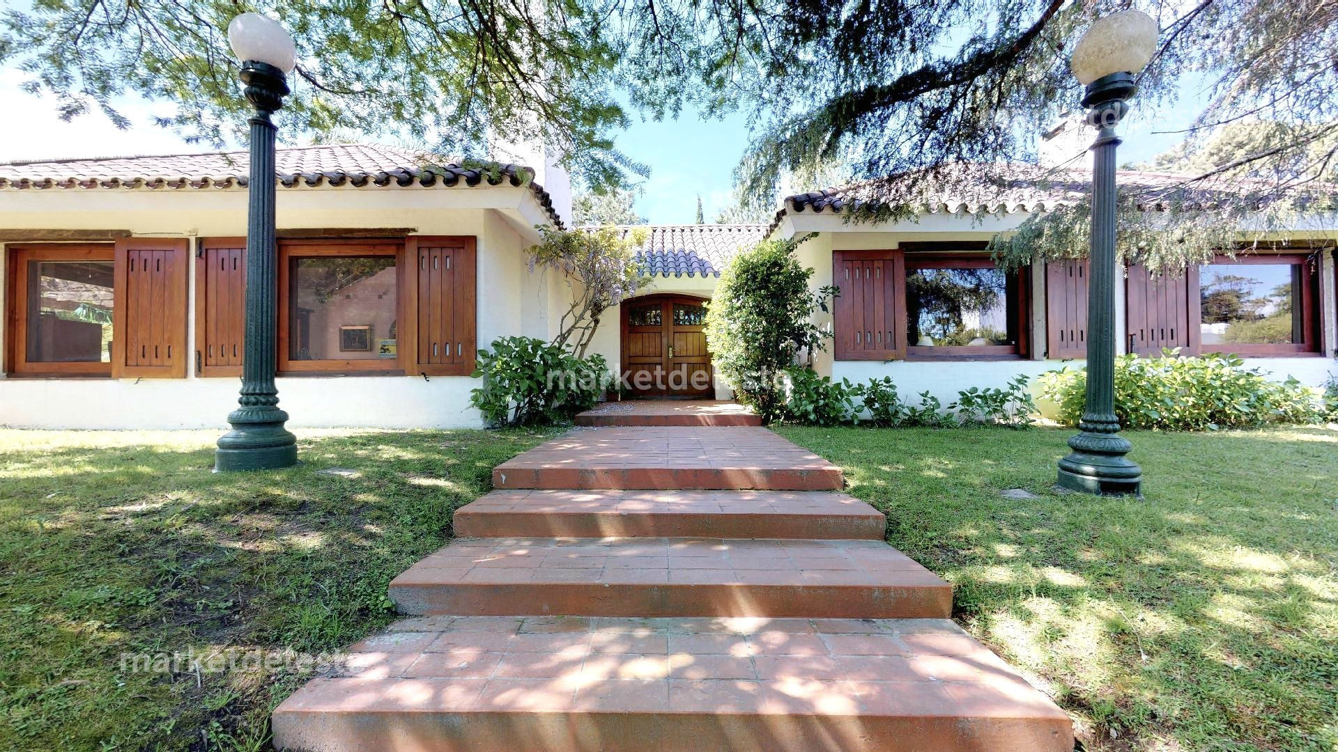 BARRIO GOLF 4 DORMITORIOS