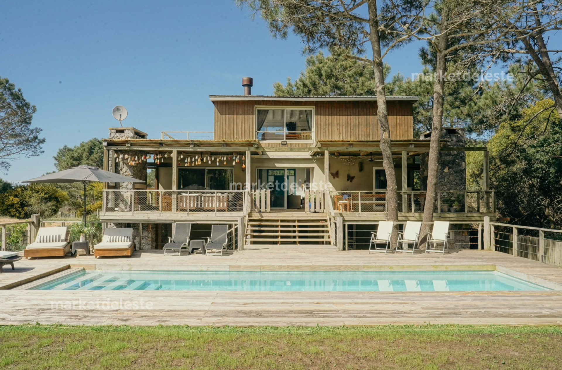 ALQUILER TEMPORAL ENTRE EL BOSQUE Y EL MAR- ENCANTADORA CASA EN ARENAS DE JOSE IGNACIO