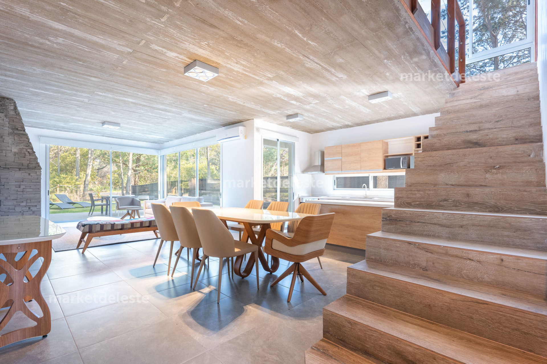 CASA EN SOLANAS - 3 DORM