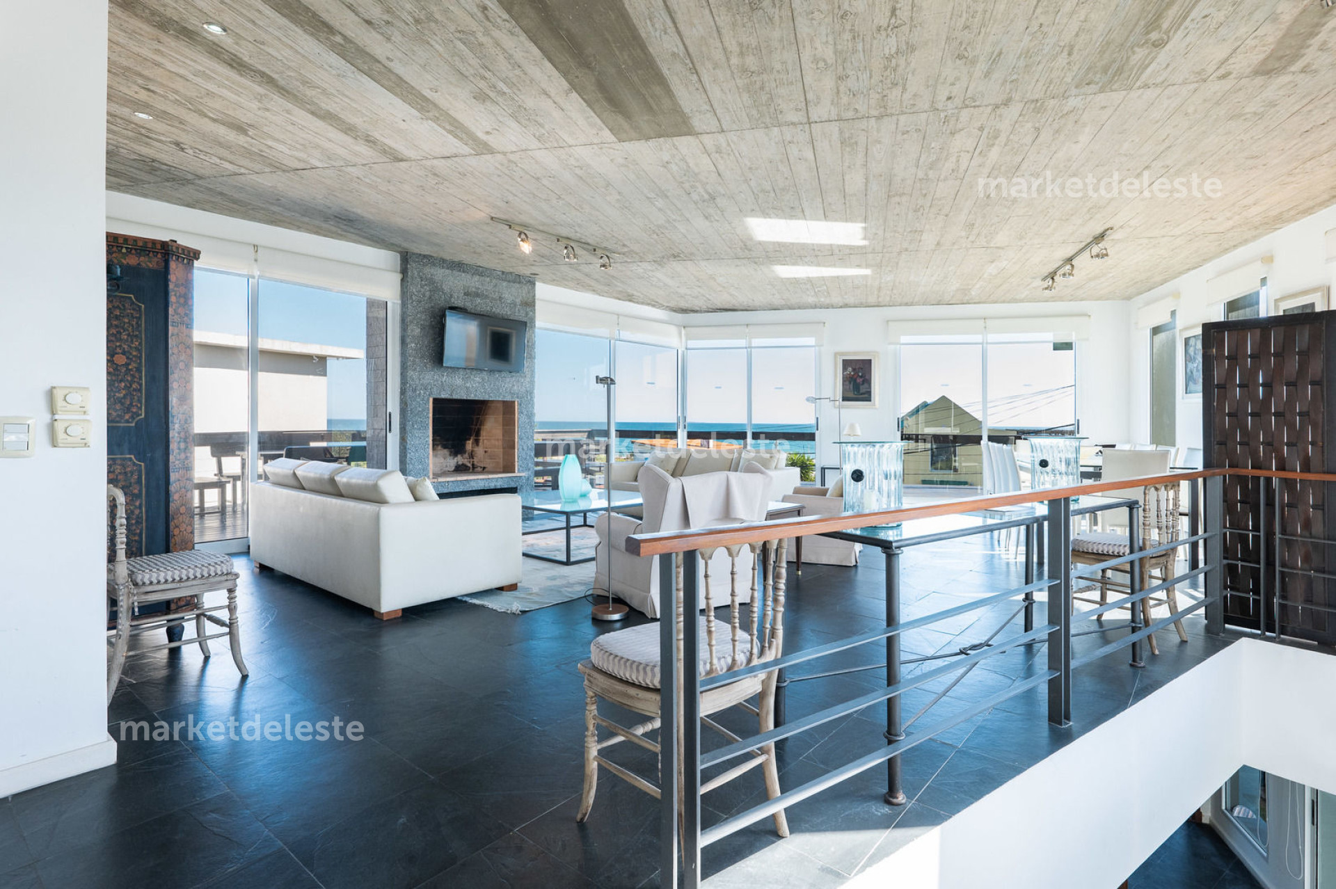 CASA MINIMALISTA - EL CHORRO