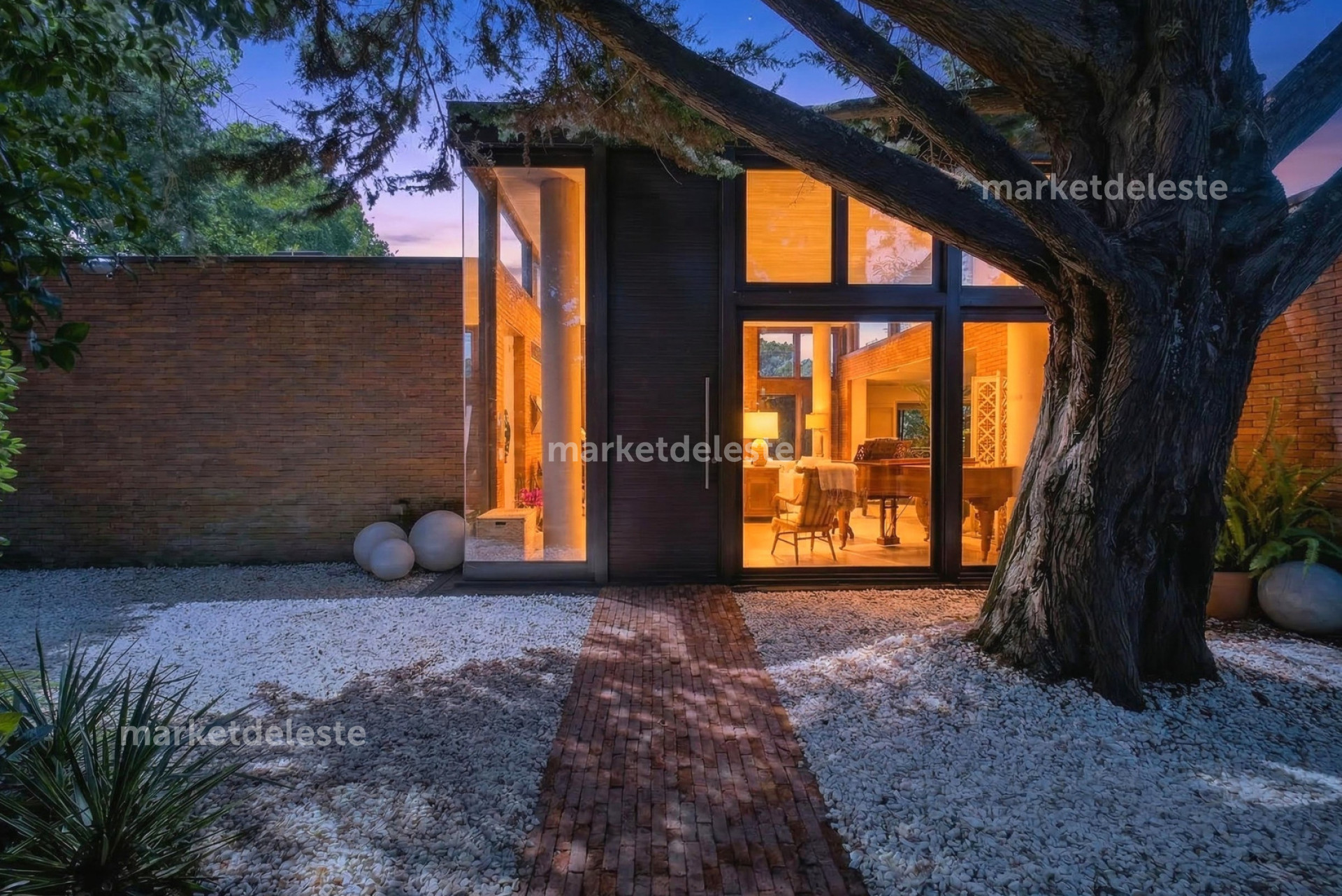 CASA EN SAN RAFAEL - ESTUDIO OBRA PRIMA