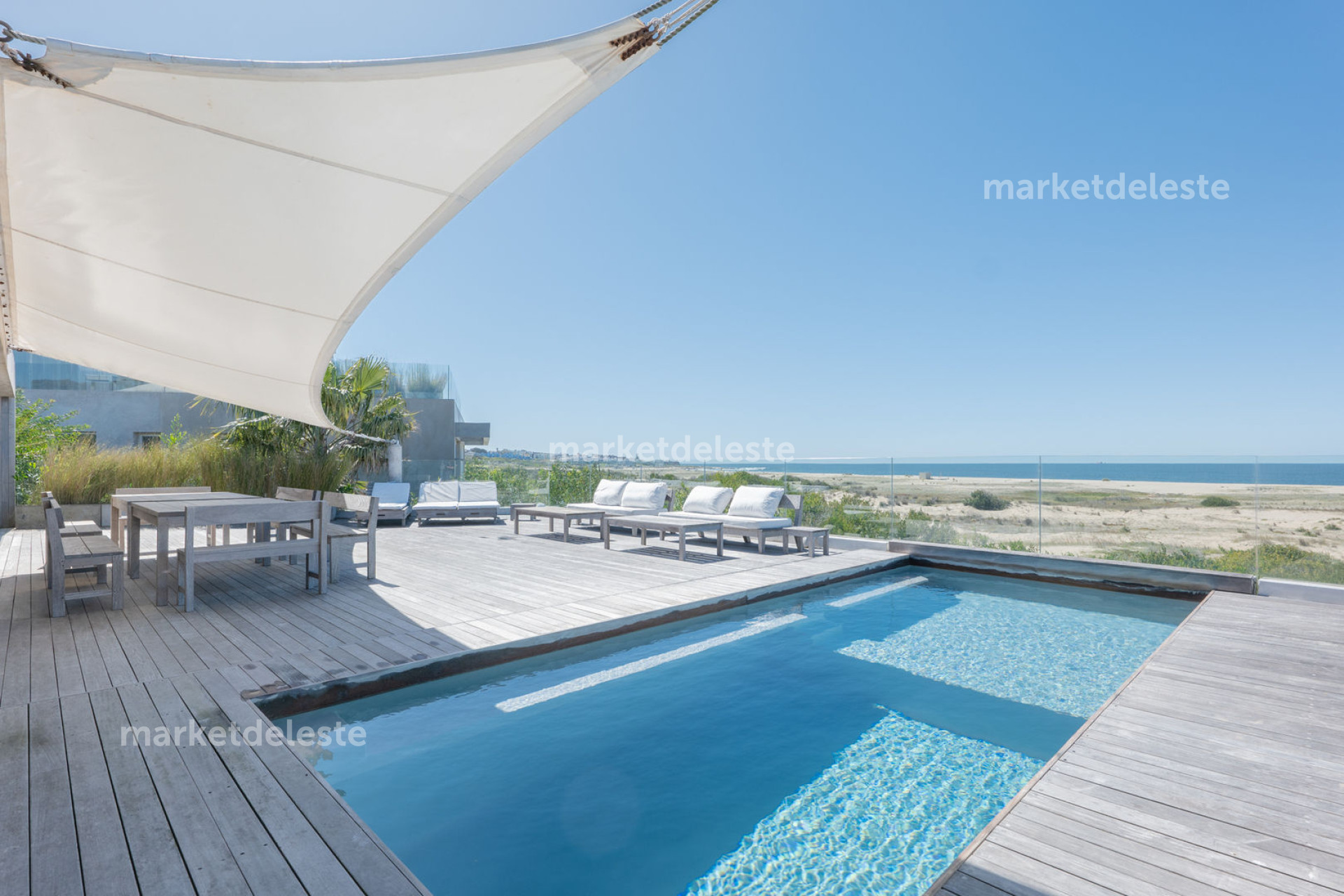 CASA EN MANANTIALES SOBRE EL MAR