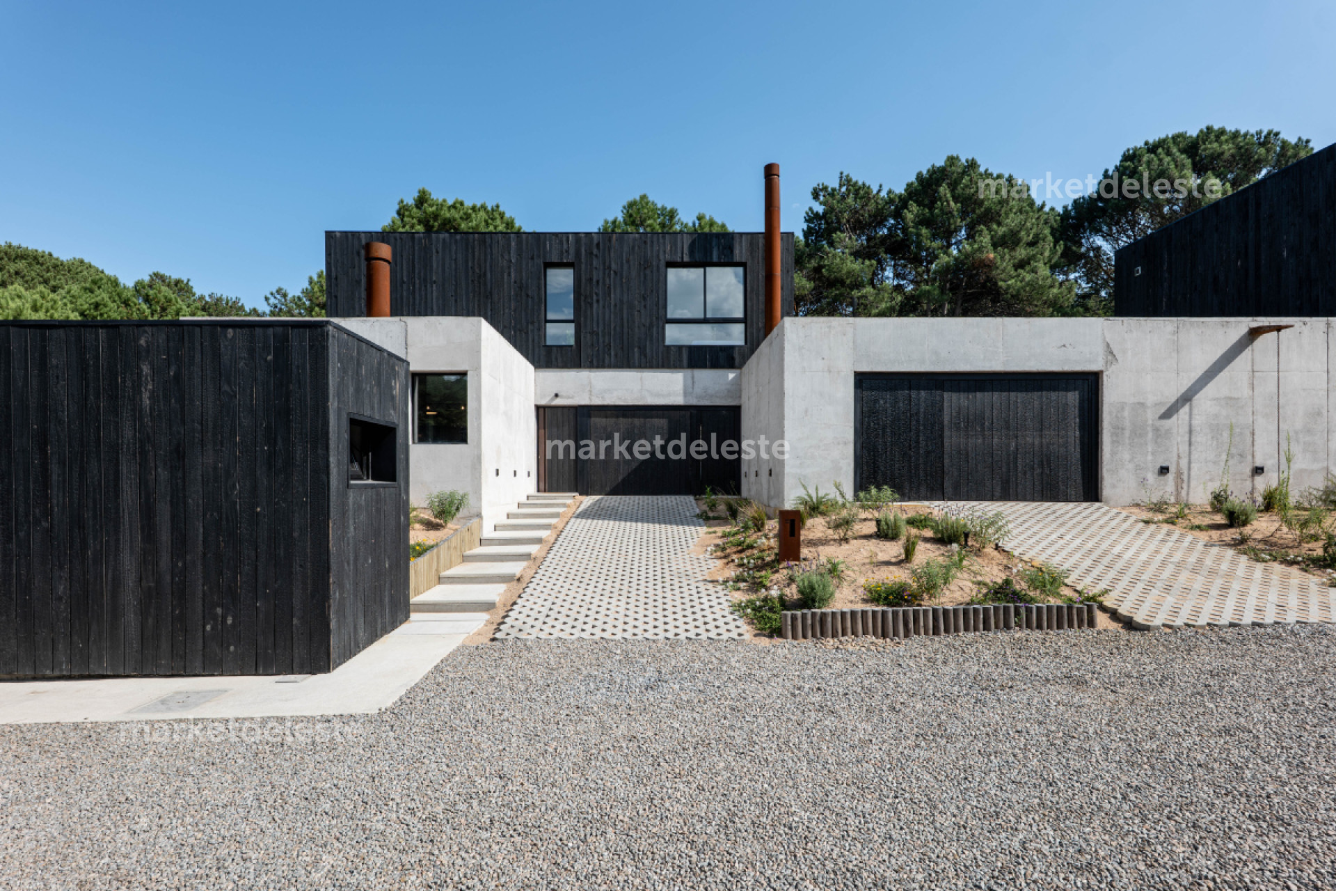 CASA EN VENTA 3 DORM-S EN PUNTA BALLENA