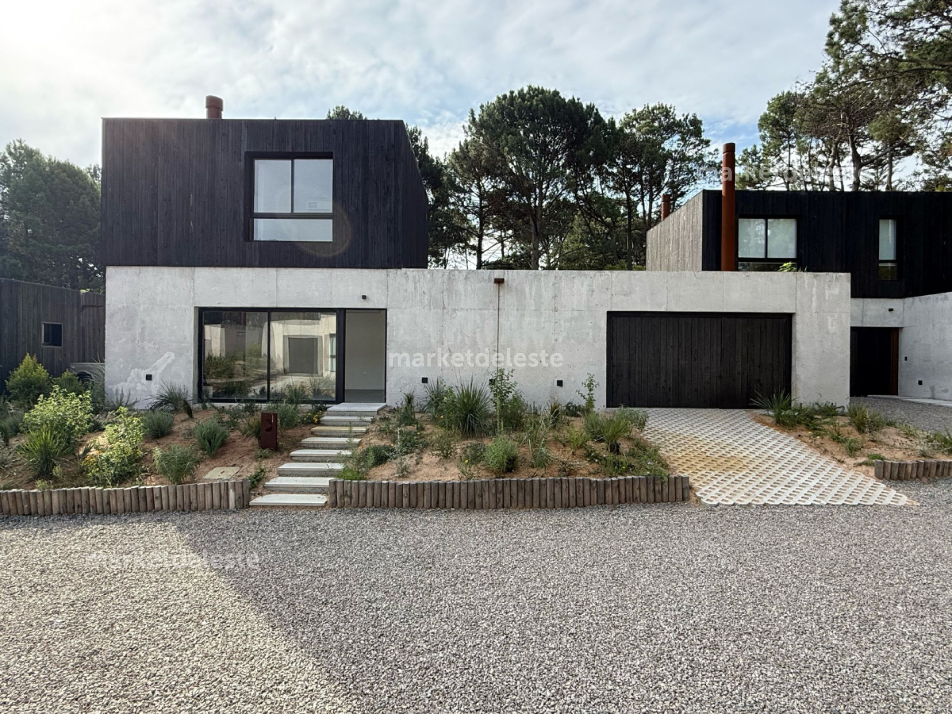 CASA MODERNA A ESTRENAR - CLUB DEL LAGO