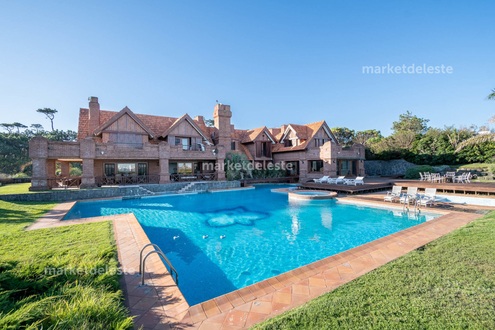 MANSA - MANSION - PRIMERA LINEA