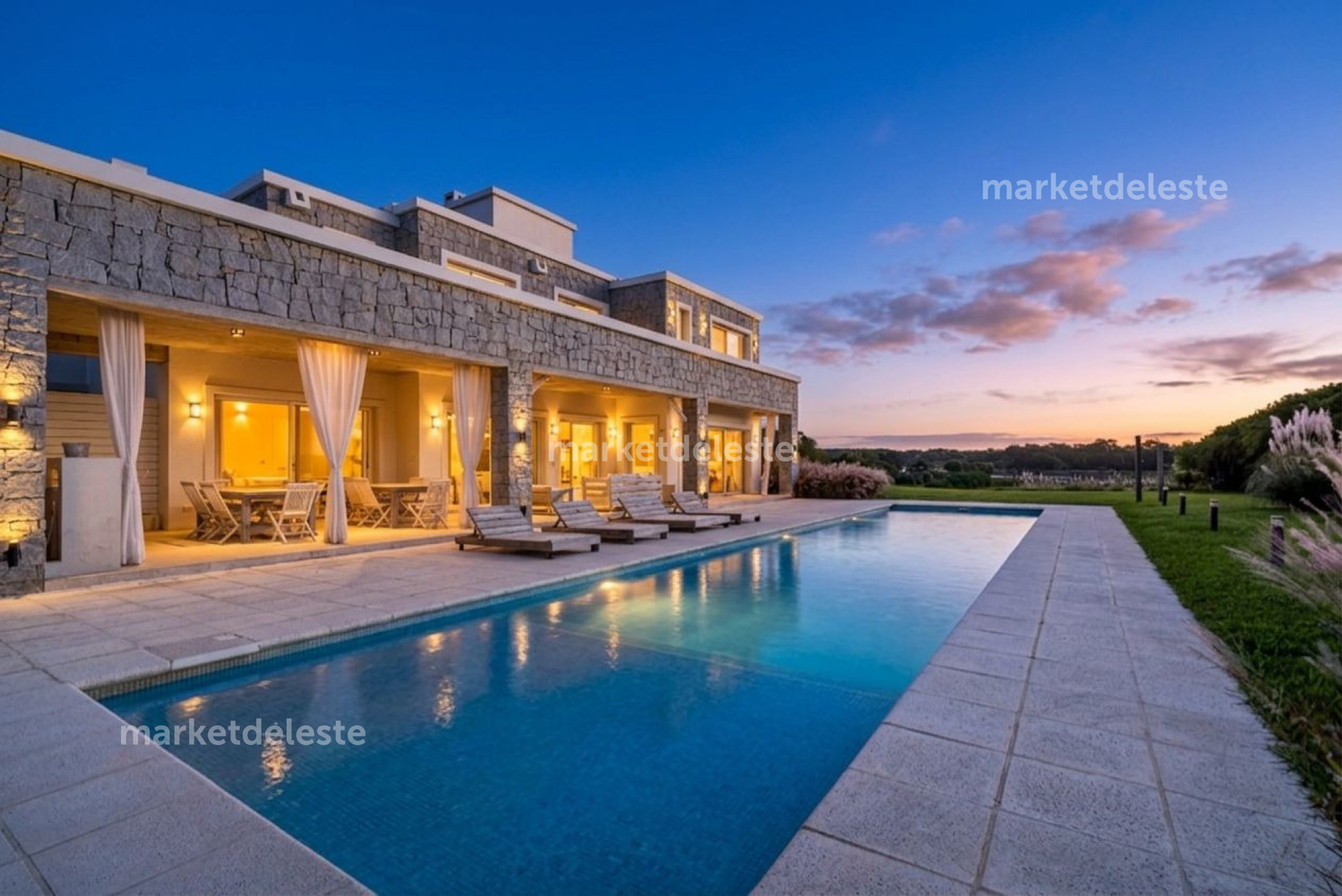 ESPECTACULAR CASA EN LAGUNA ESTATES