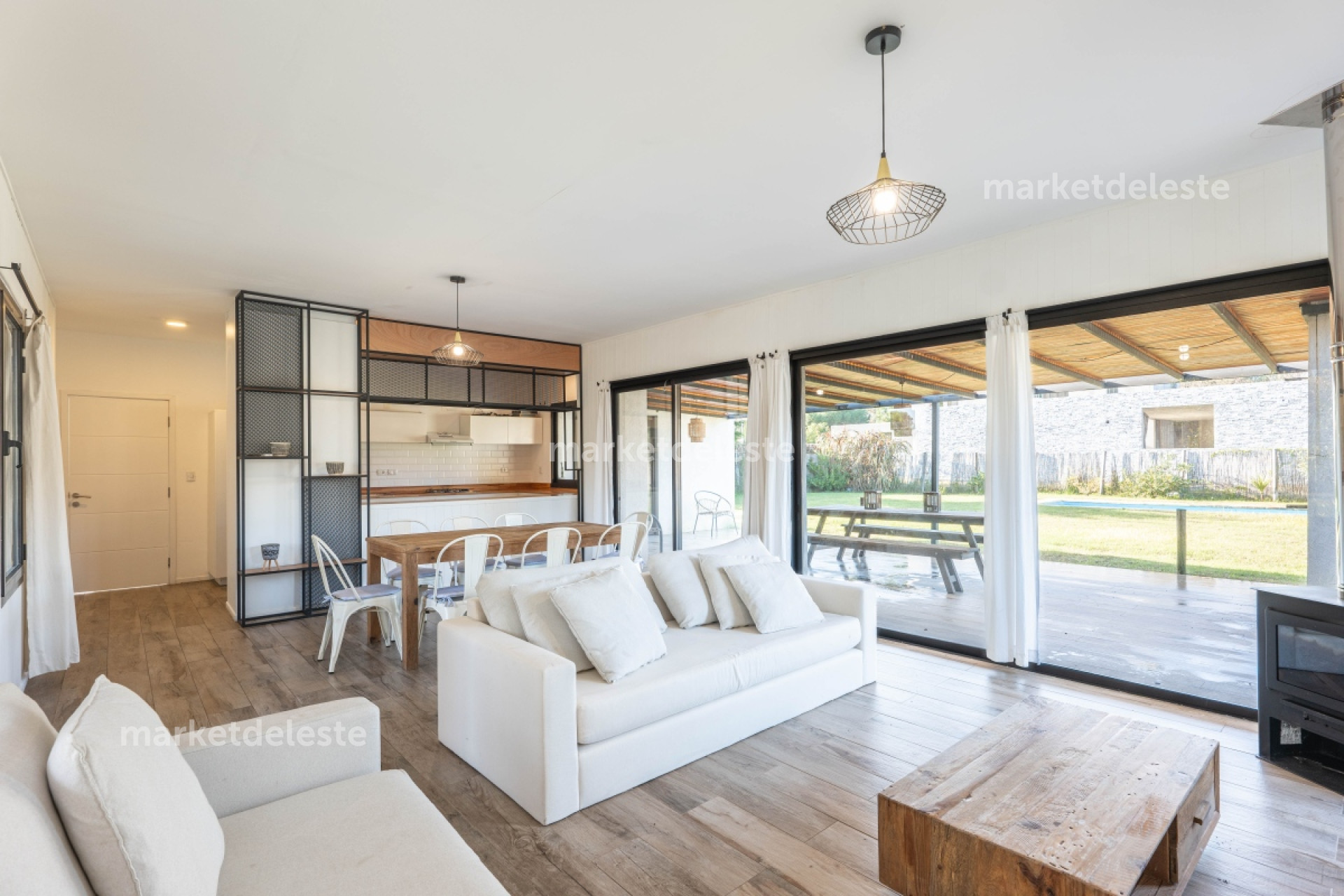 BARRIO PRIVADO - ZONA COLEGIOS