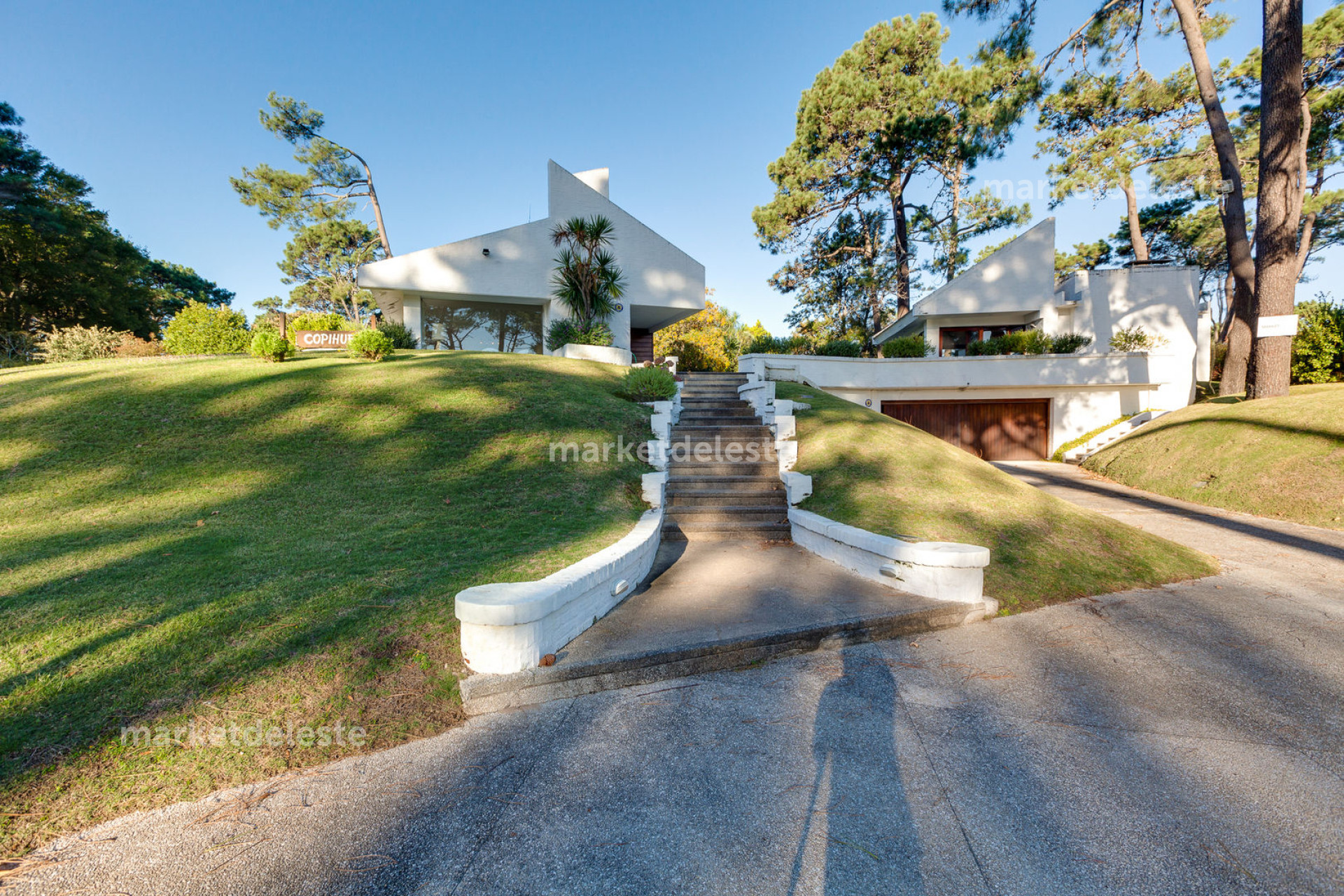 CASA EN VENTA 4 DORM-S LUGANO