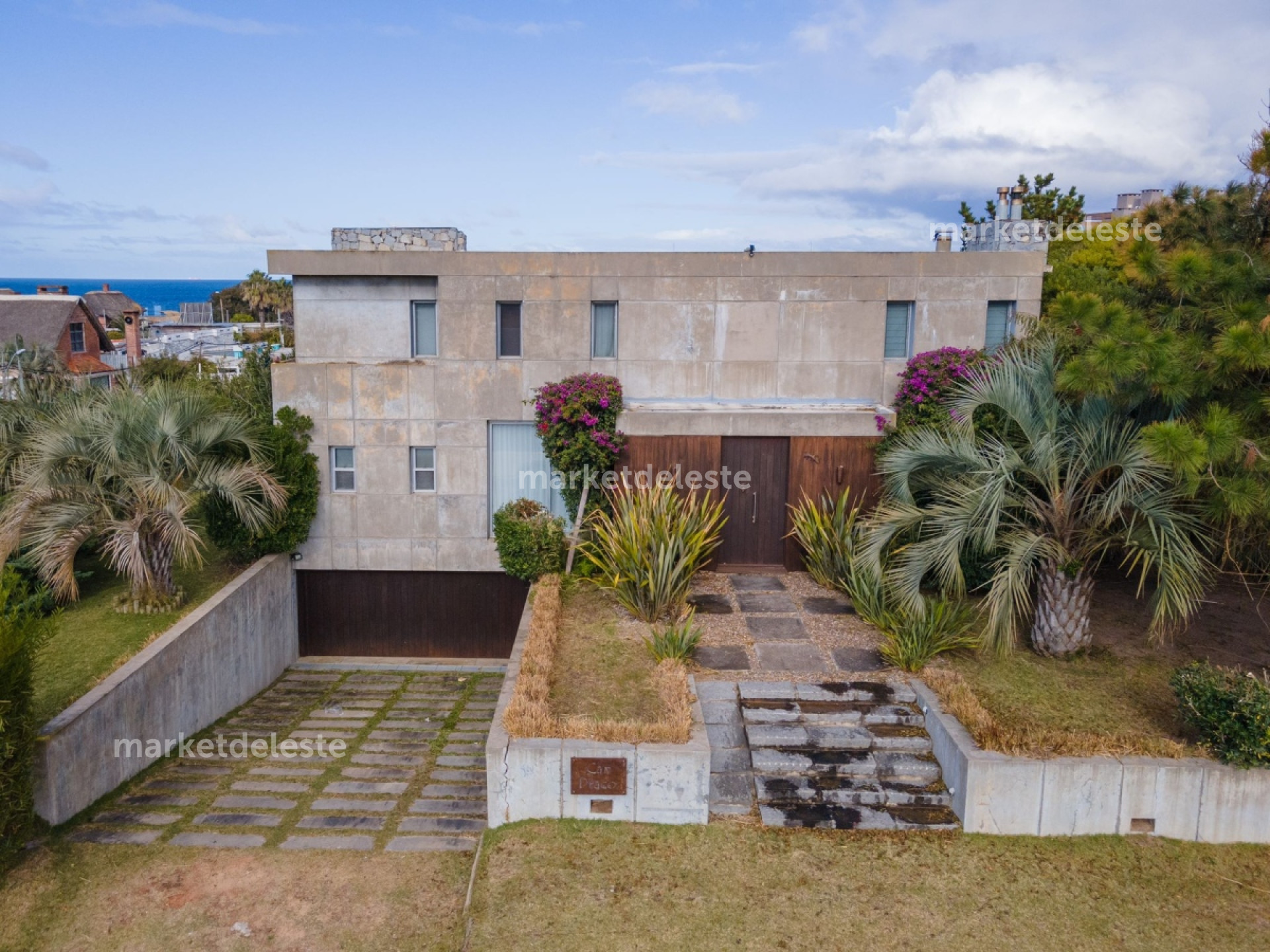 MAGNIFICA CASA EN MANANTIALES, PLAYA BIKINI