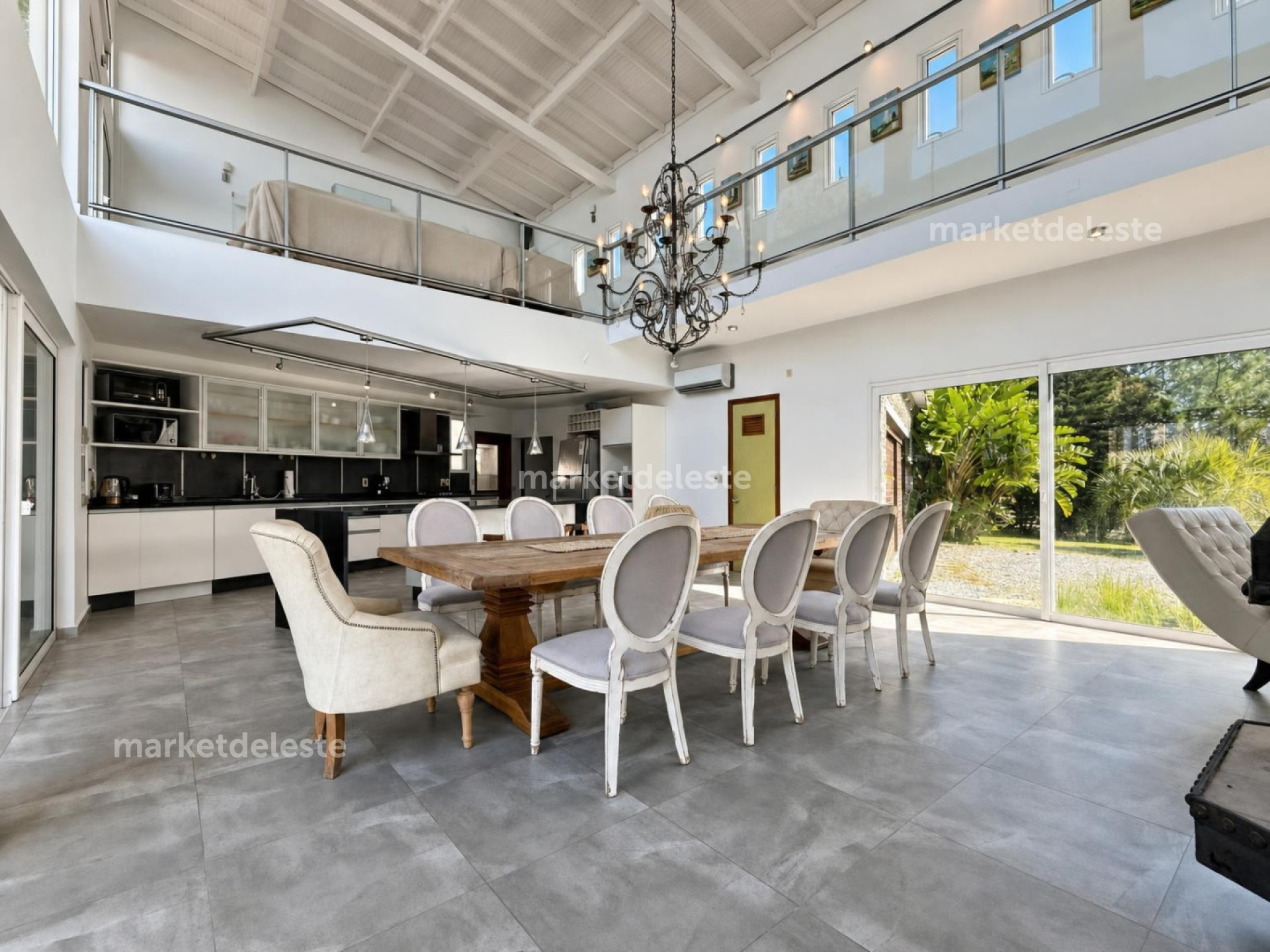 CASA EN VENTA - LAGUNA BLANCA MANANTIALES