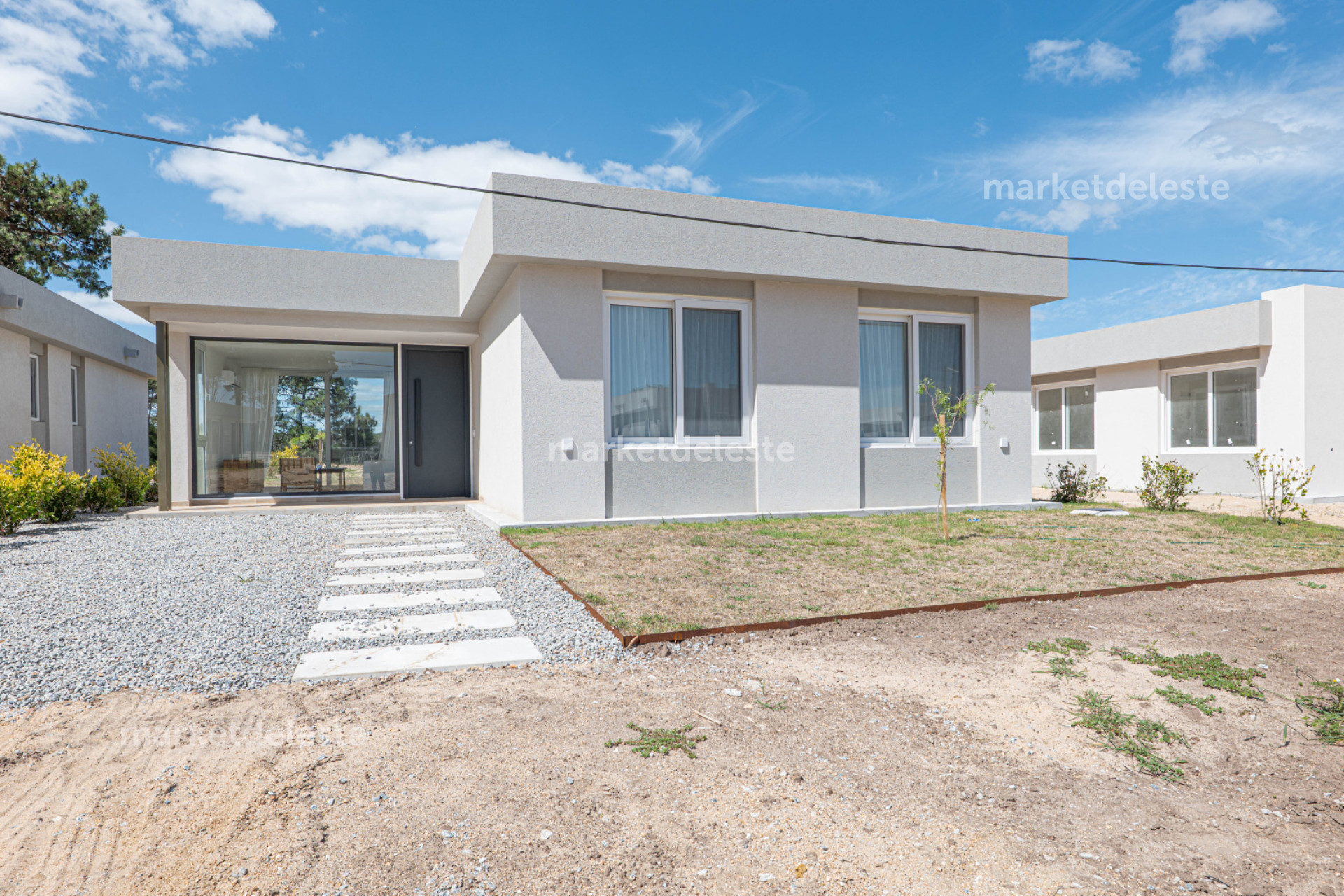 LIVING GOLF - CASA 2 DORM