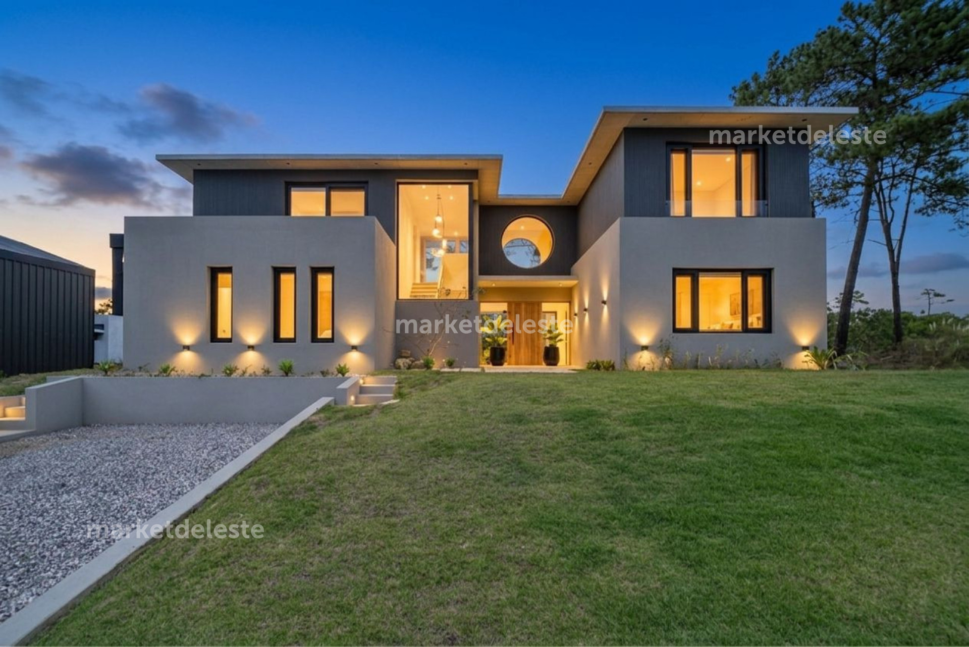 GRAN CASA CON 5 SUITES A ESTRENAR-RESERVA MONTOYA