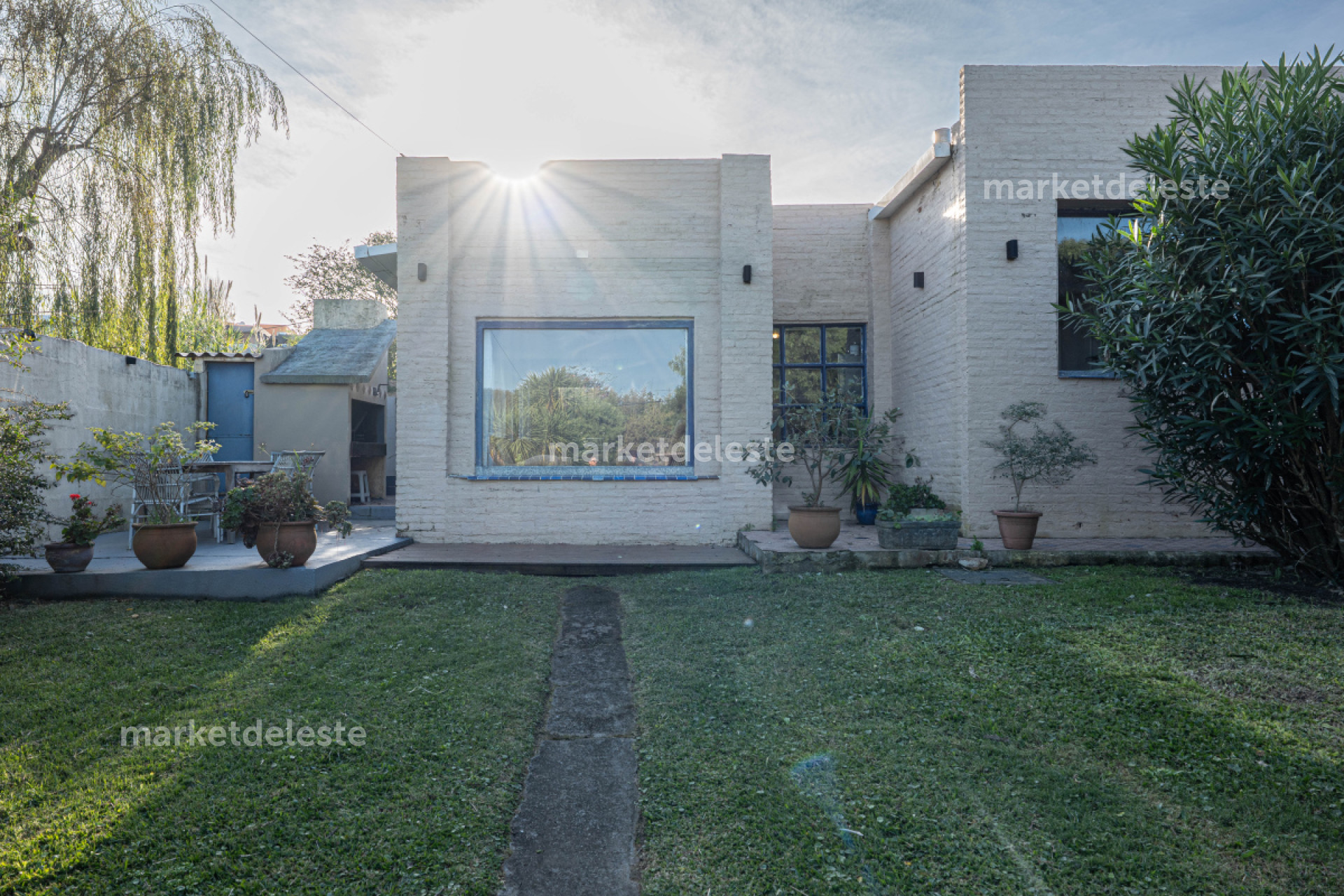 CASA EN EL CHORRO - MODERNA