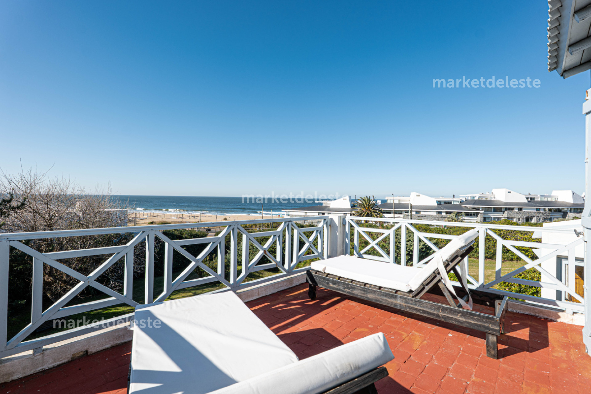 MONTOYA - UNA JOYA A PASOS DEL MAR