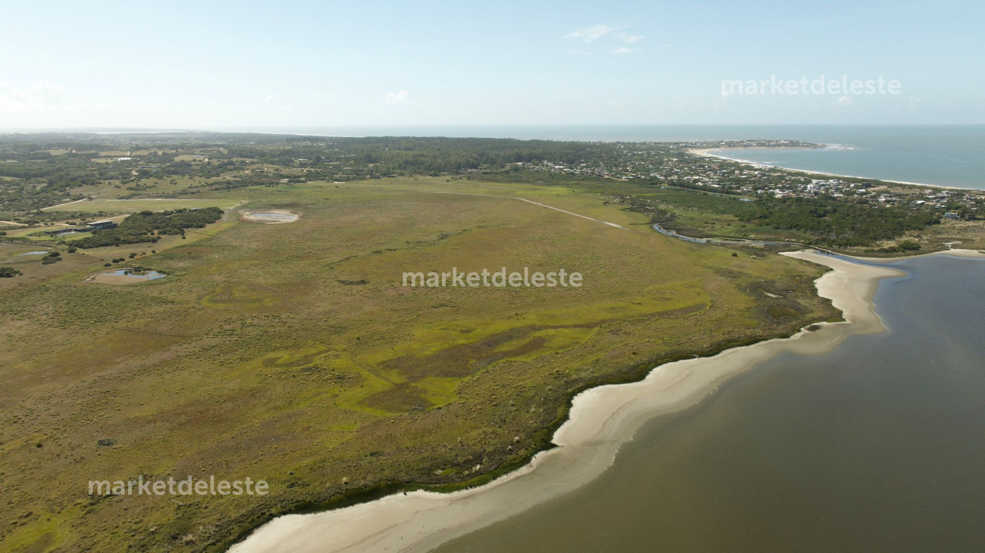Excepcional chacra de 24 hectáreas con costa a la Laguna de José Ignacio