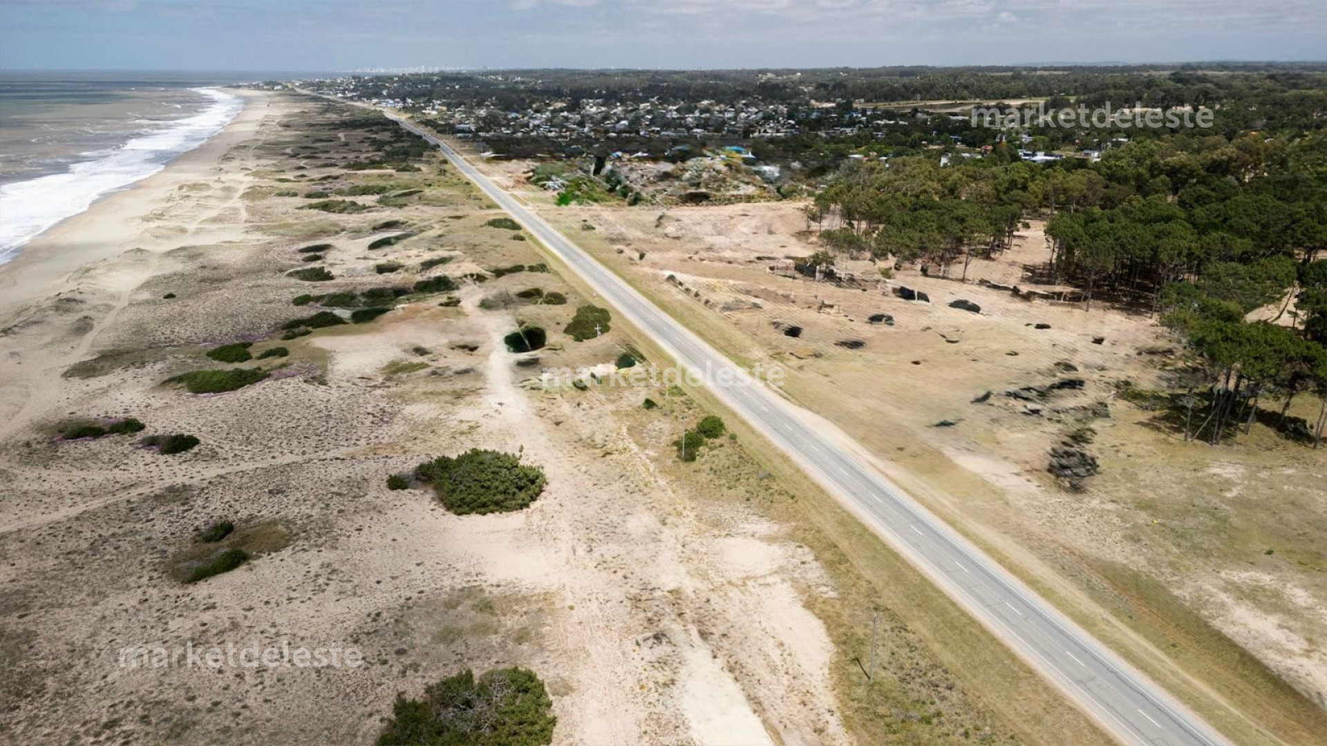 LOTE SOBRE EL MAR EN RUTA 10 DE 1125 M2 