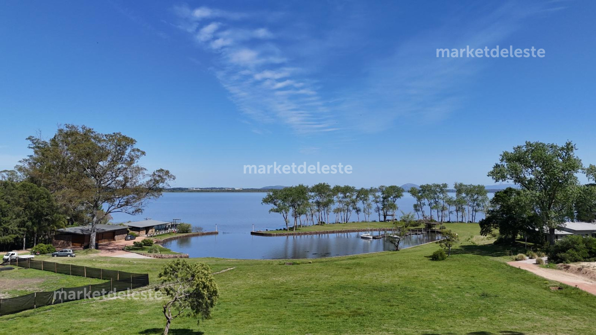 VENTA DE TERRENO EN BARRIO PRIVADO