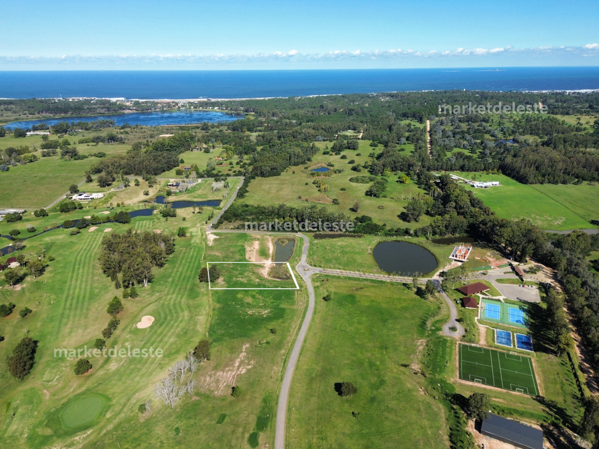 LOTE EN PUEBLO MIO GOLF - EN VENTA