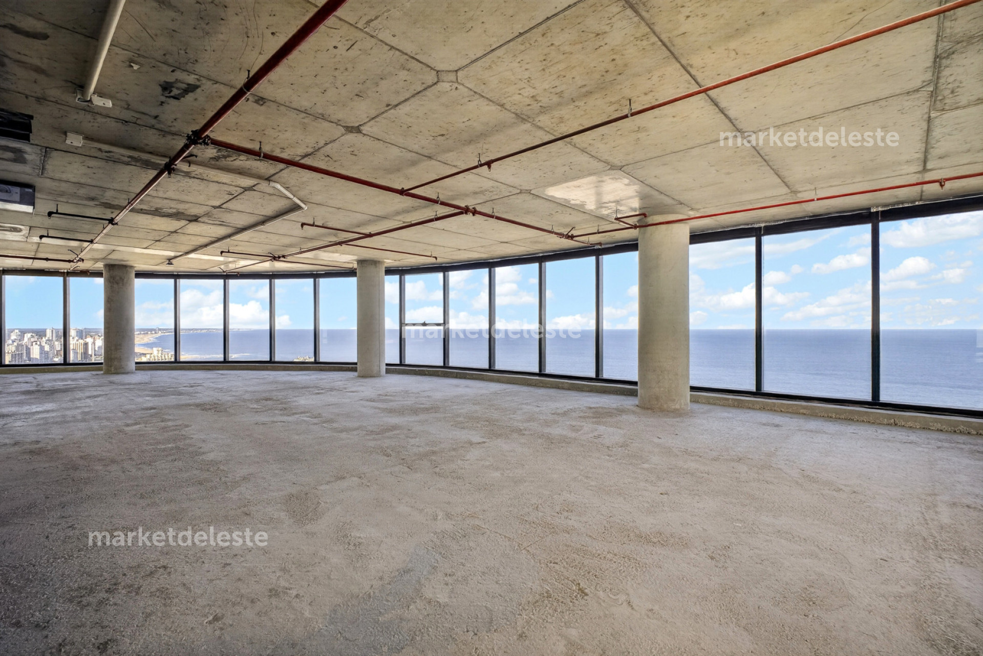 WORLD TRADE CENTER FREE ZONE PUNTA DEL ESTE - FULL FLOOR