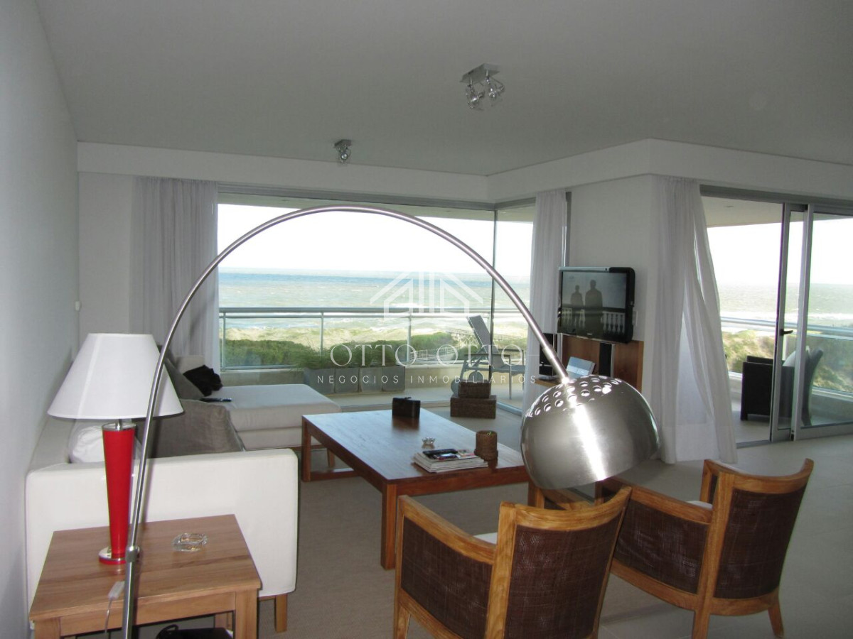 Apartamento de 3 dormitorios en alquiler de temporada Punta del Este imagen 3