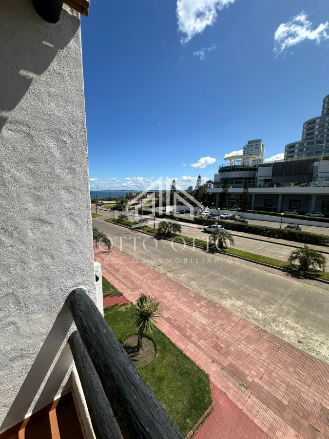 Increíble oportunidad de inversión a tan solo metros de Playa Mansa, Punta del Este de 3 dormitorios imagen 4