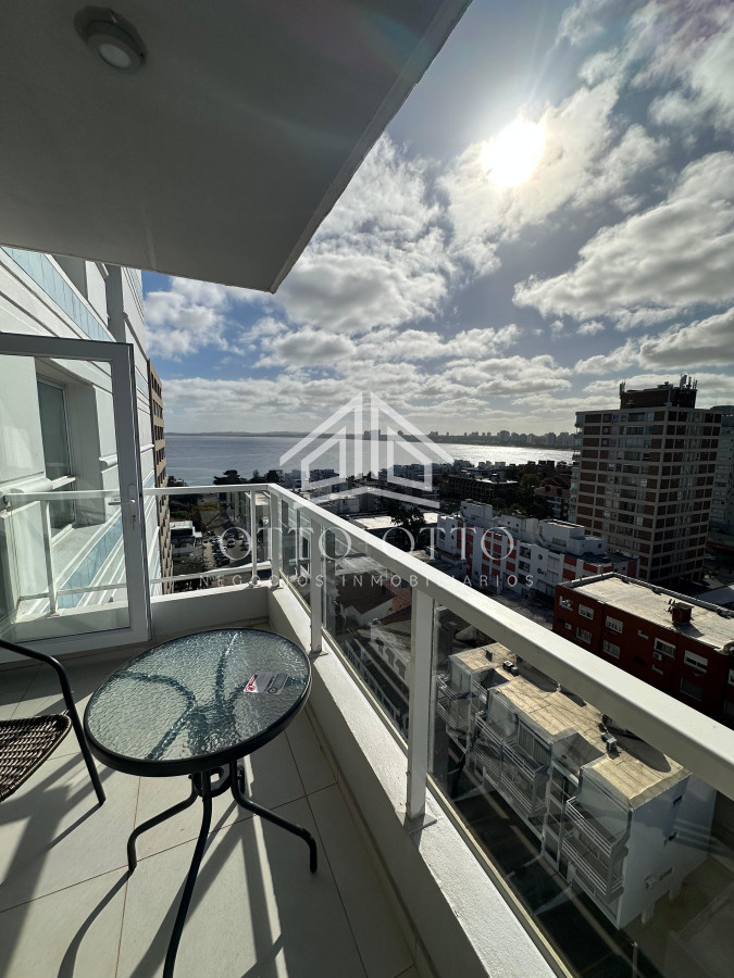 Venta apartamento dos dormitorios punta del este peninsula con garaje imagen 4