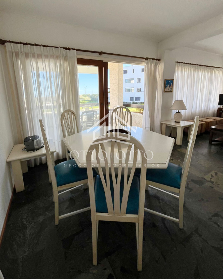 Apartamento en venta primera linea playa brava de 4 dormitorios imagen 5